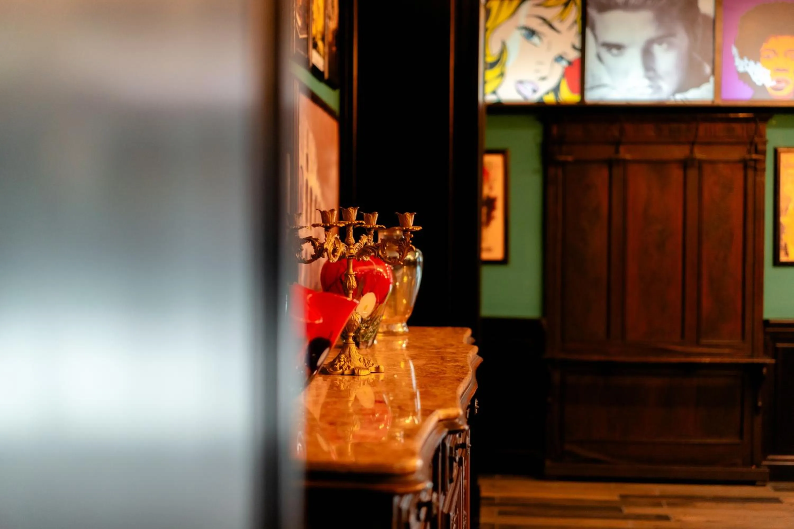 Decorative detail in Grand Hotel Sofianu