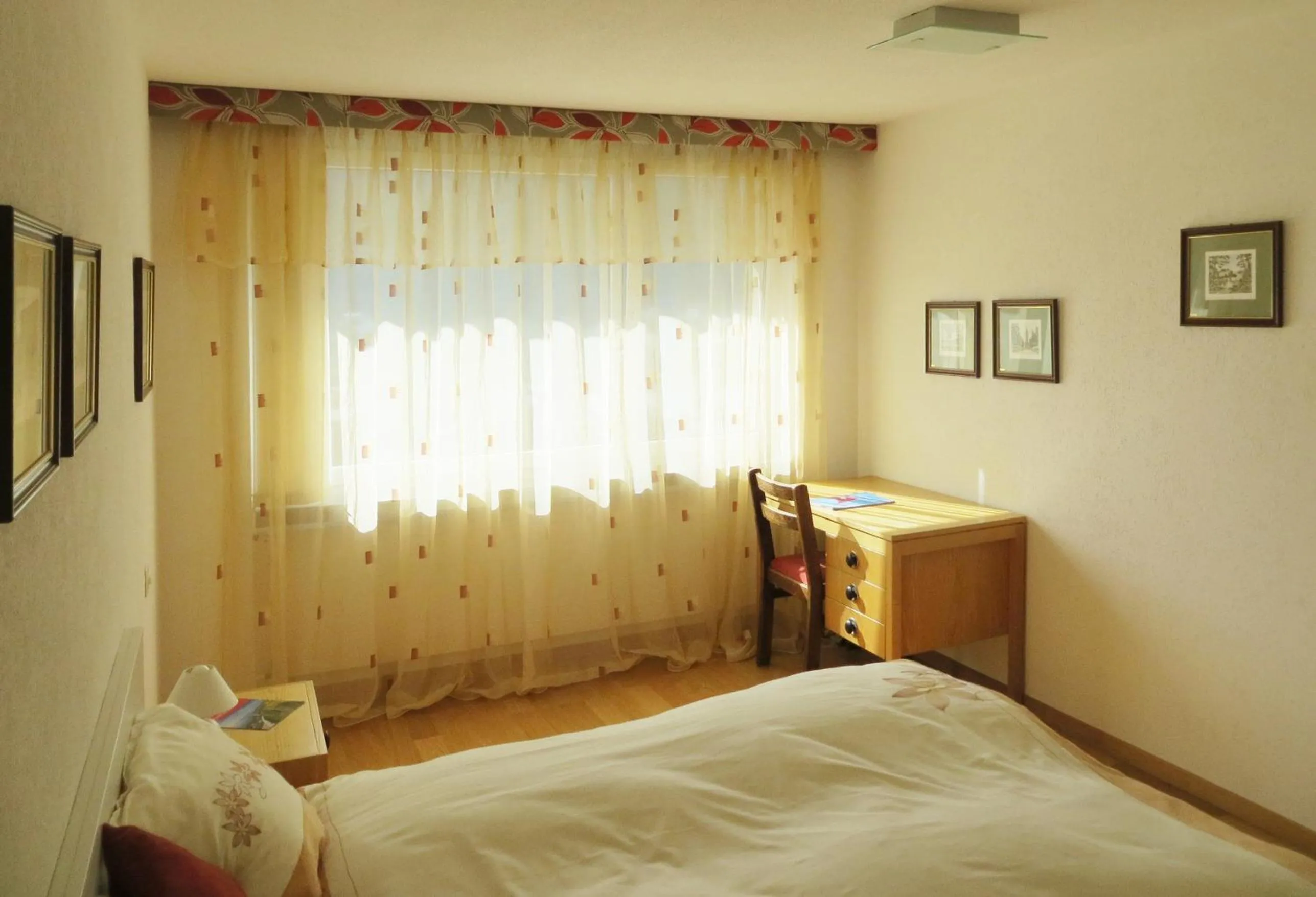 Decorative detail, Bed in Holiday accommodation - swimming pool available