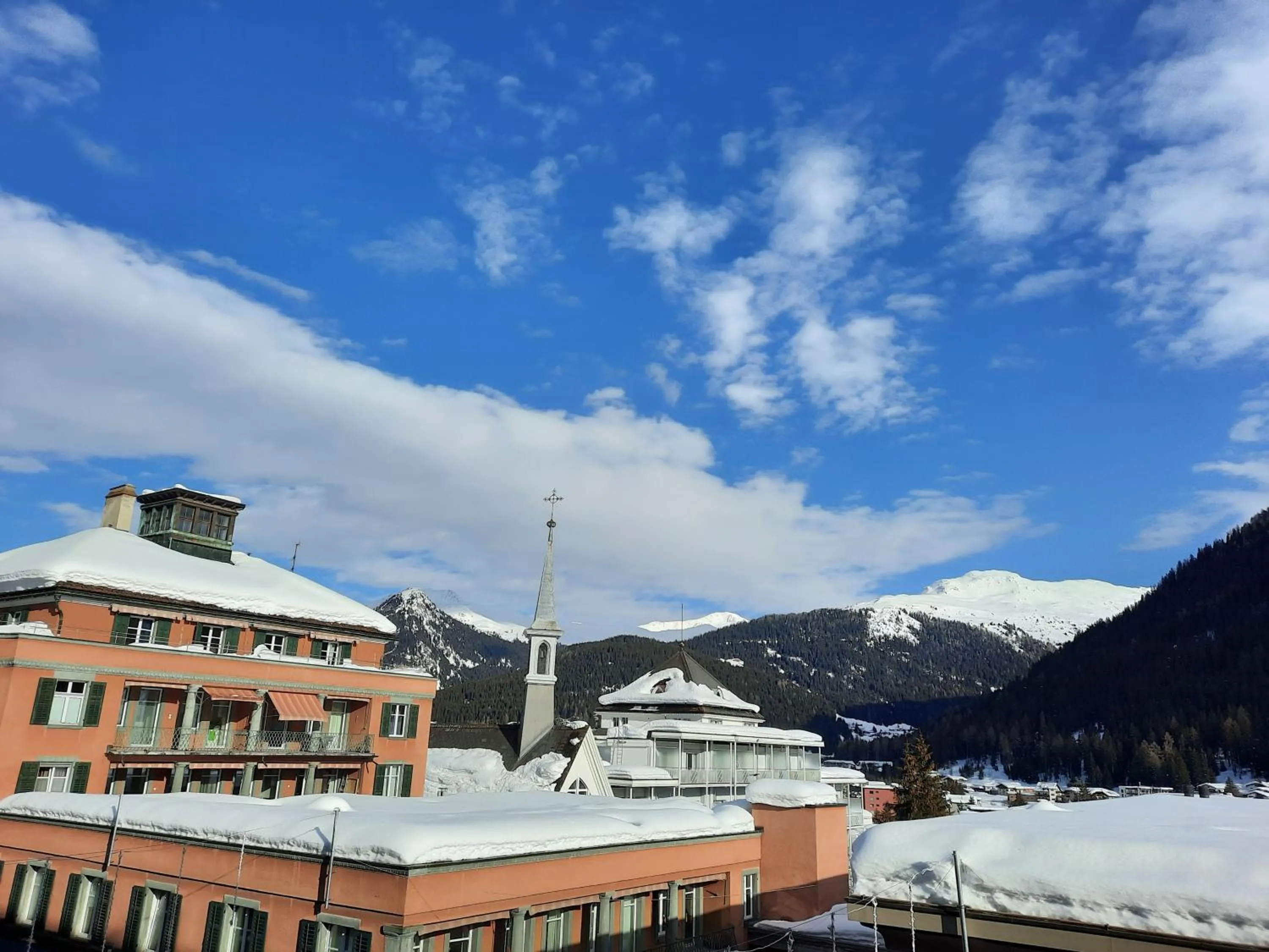 Neighbourhood in Holiday accommodation - swimming pool available