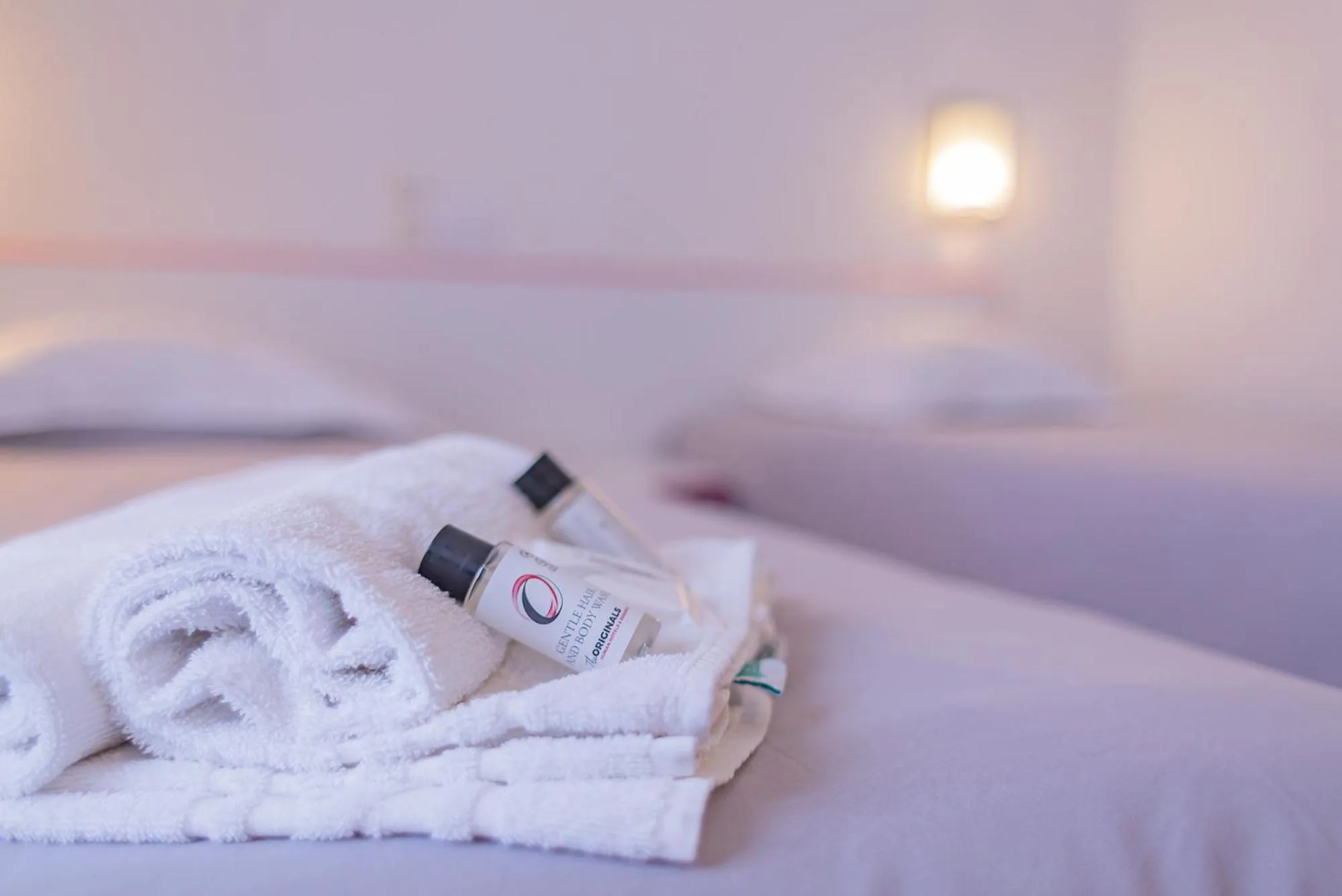 Bed in The Originals City, Relax'Otel & Spa, Le Barcarès