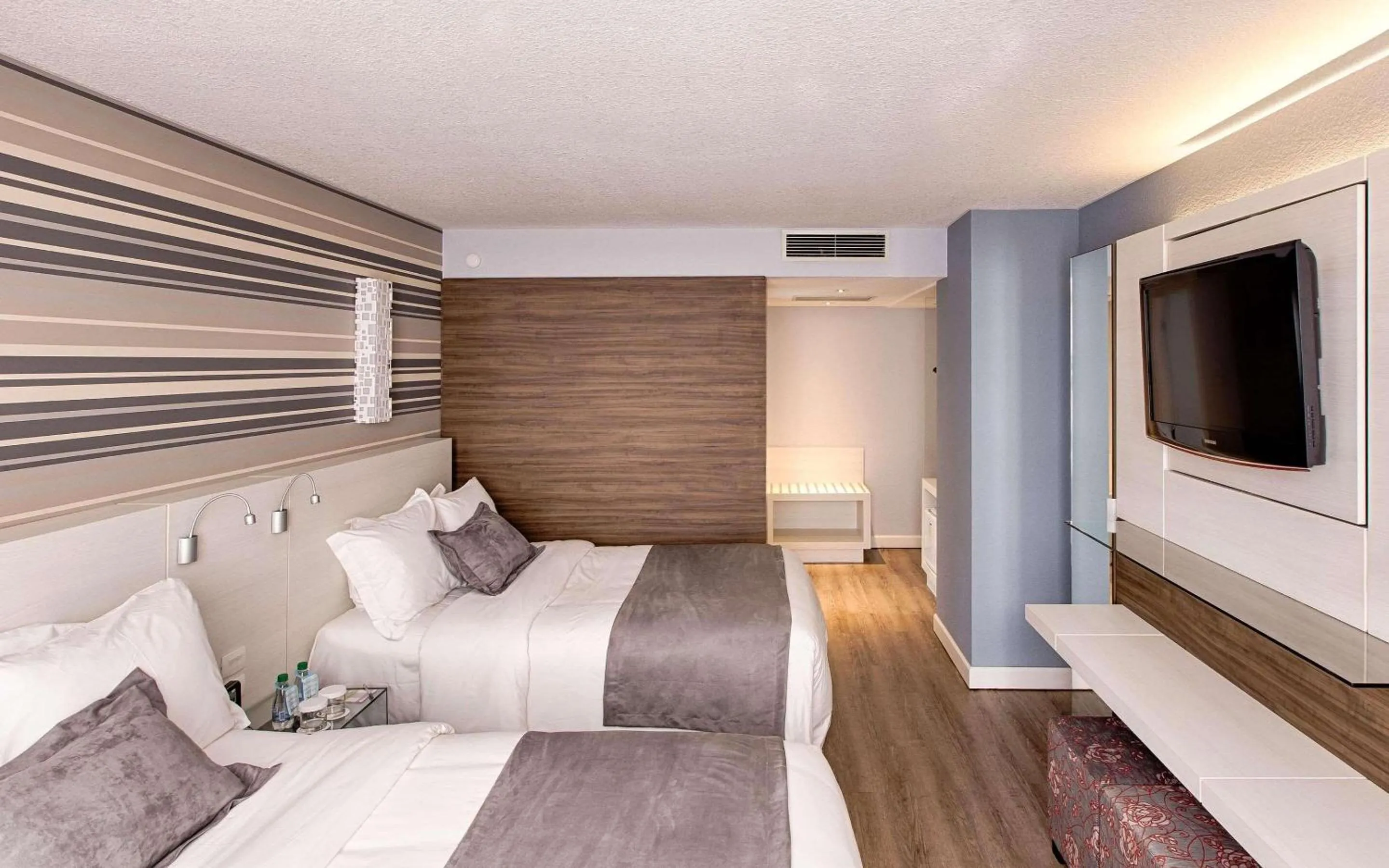 Bedroom in Radisson Hotel Curitiba