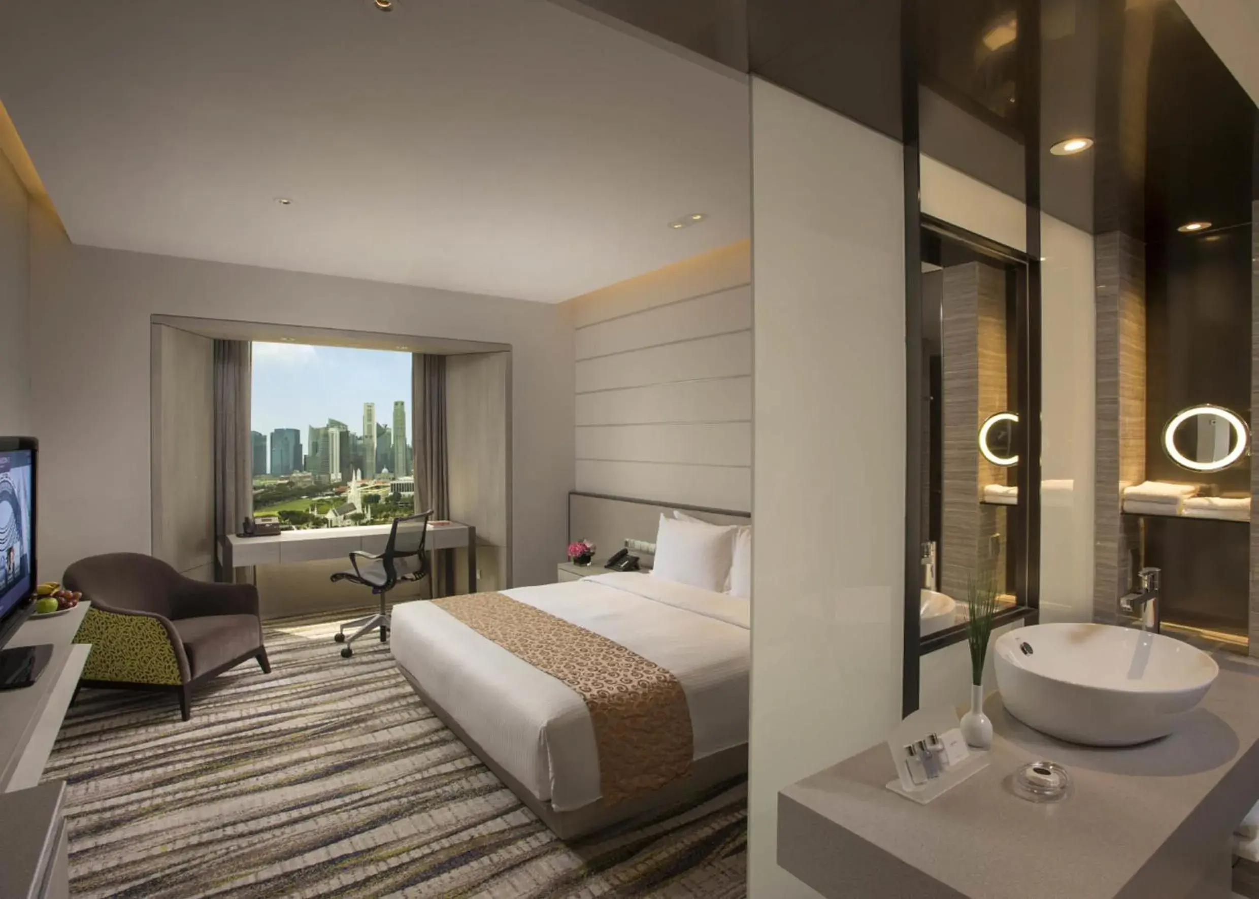 Deluxe Double or Twin Room in Carlton Hotel Singapore Deluxe Double or Twin Room in Carlton Hotel Singapore