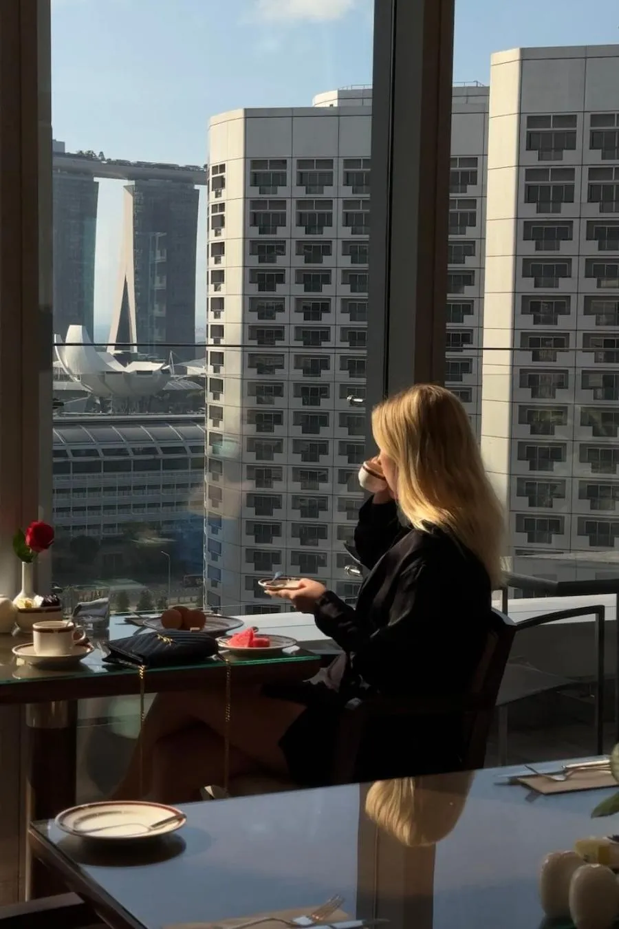 Lounge or bar in Carlton Hotel Singapore