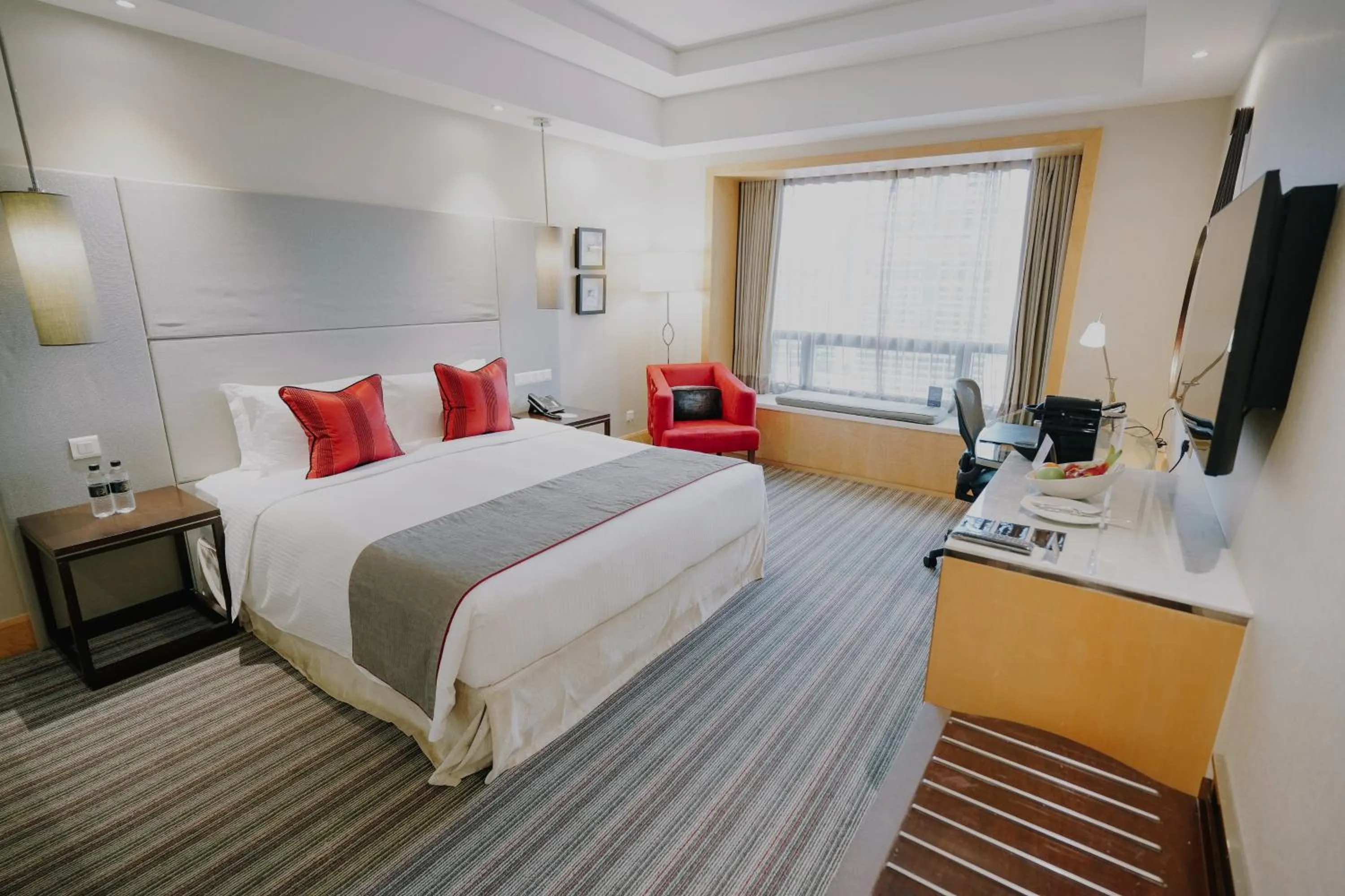 Bedroom, Bed in Carlton Hotel Singapore