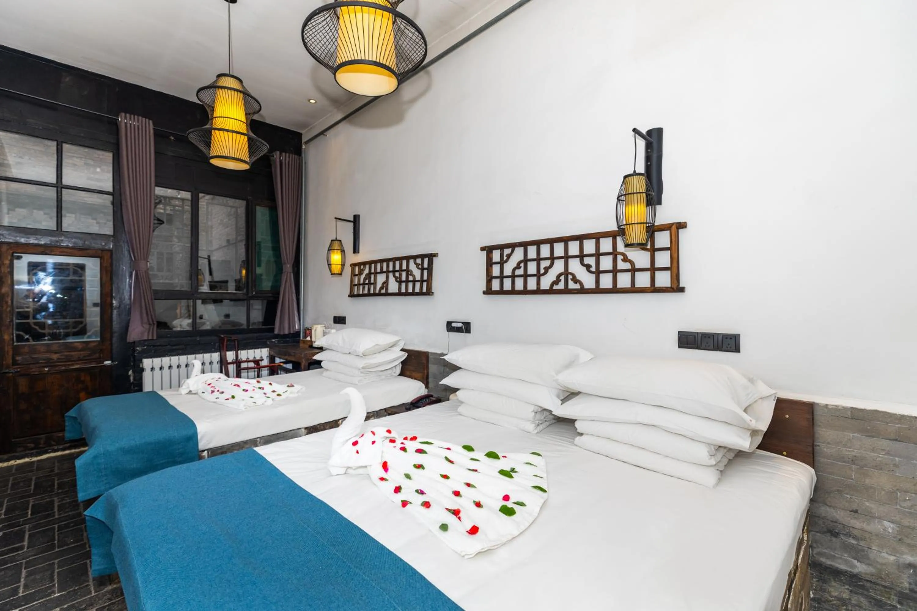 Bed in Elsewhere Hotel The former residence of the draft bank