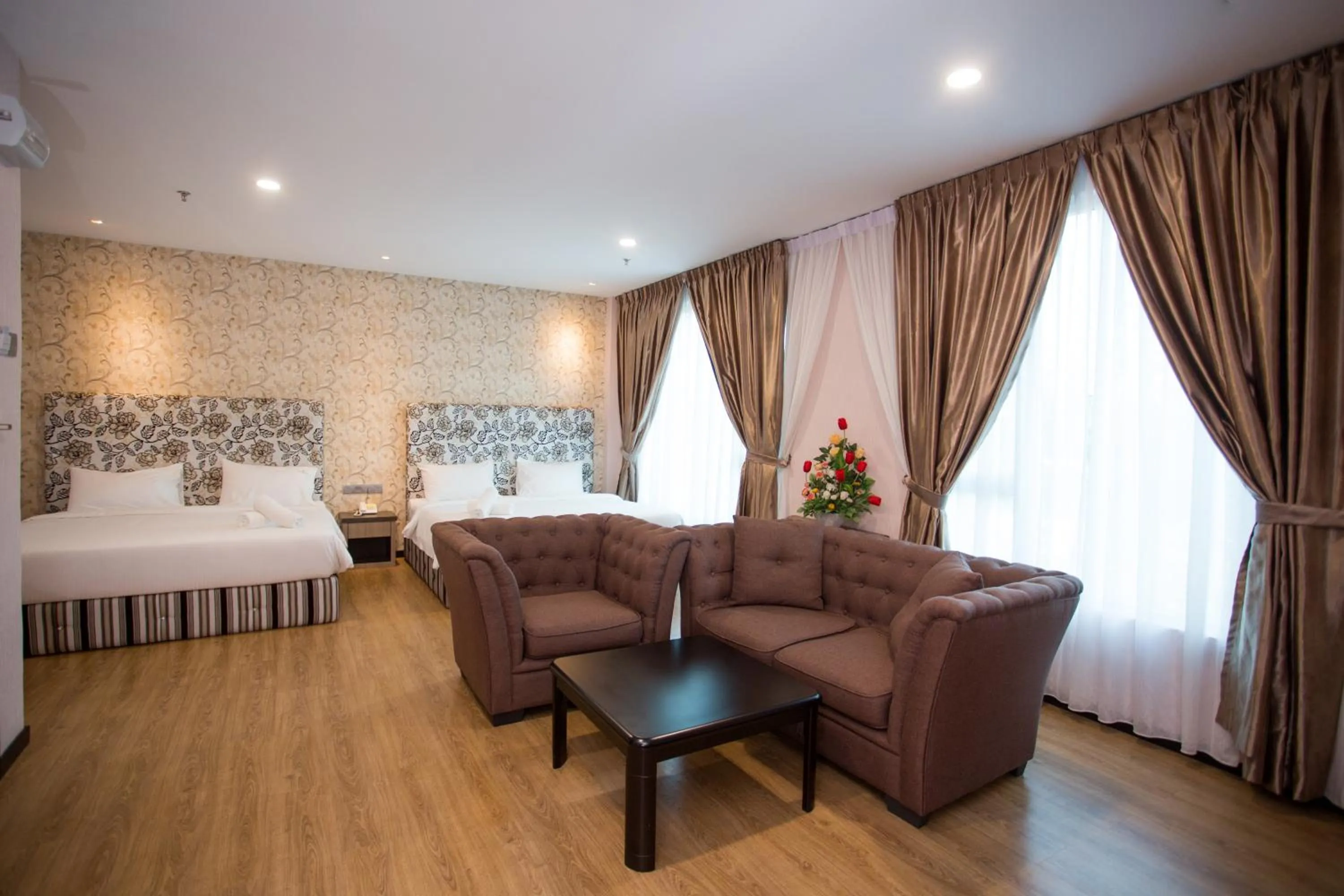 Bed in 7 Heaven Boutique Hotel