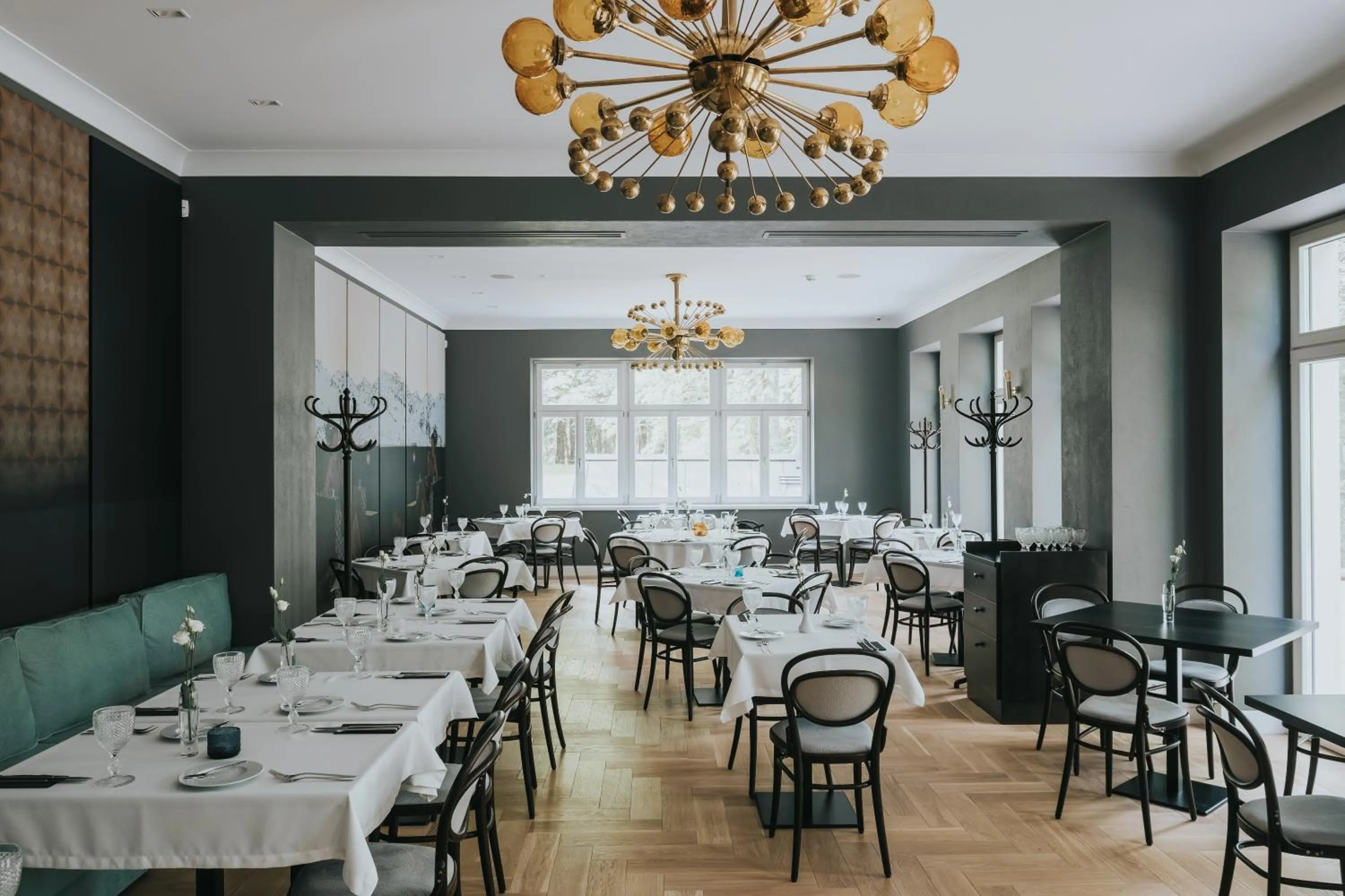 Restaurant/places to eat in Villa Santa