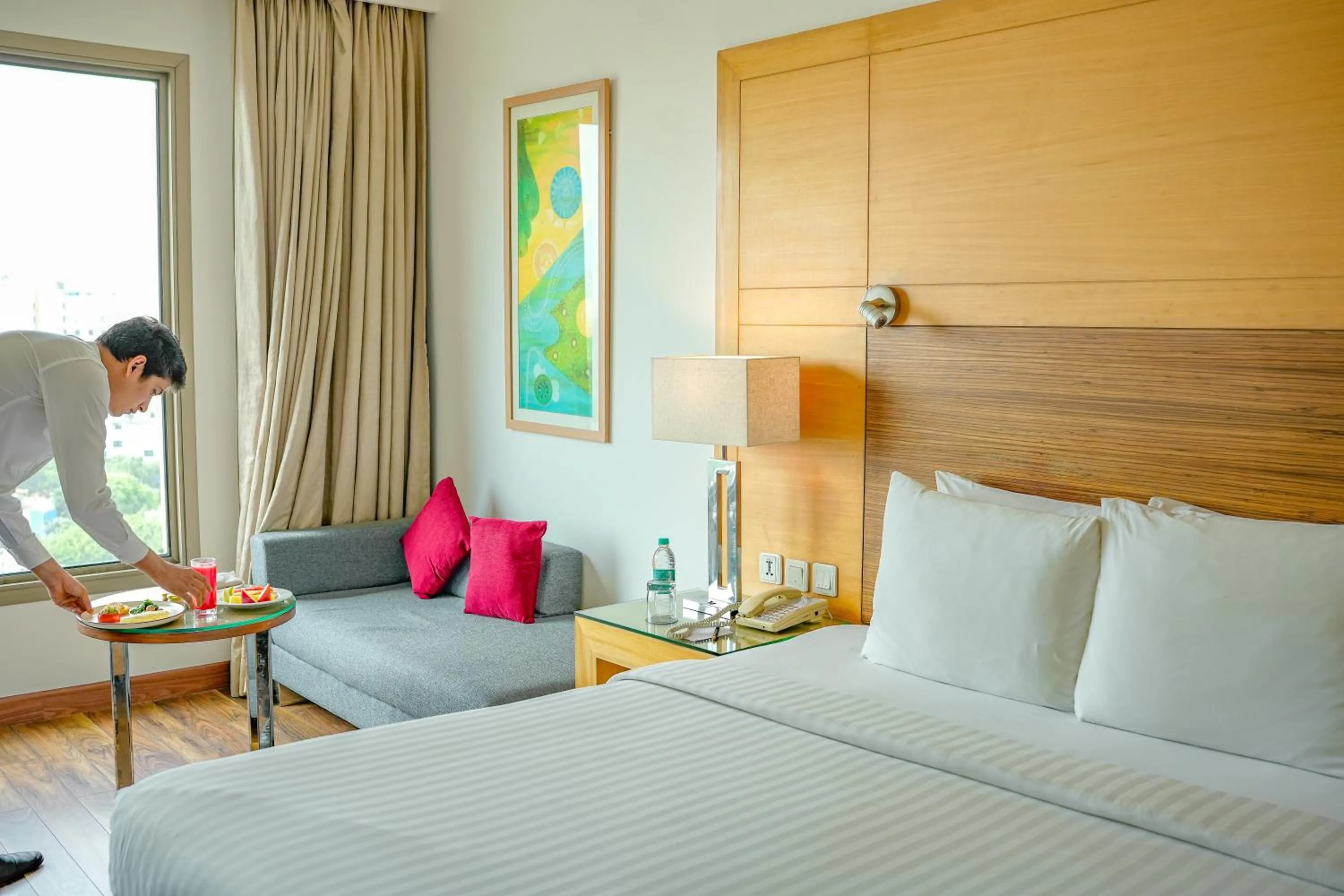 Bed in Courtyard by Marriott Gurugram Downtown