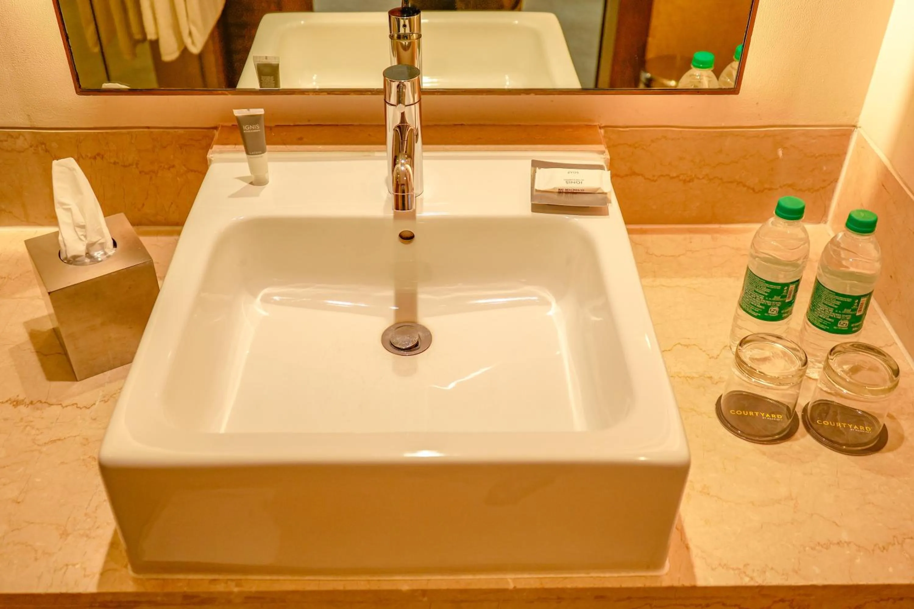 Bathroom in Courtyard by Marriott Gurugram Downtown