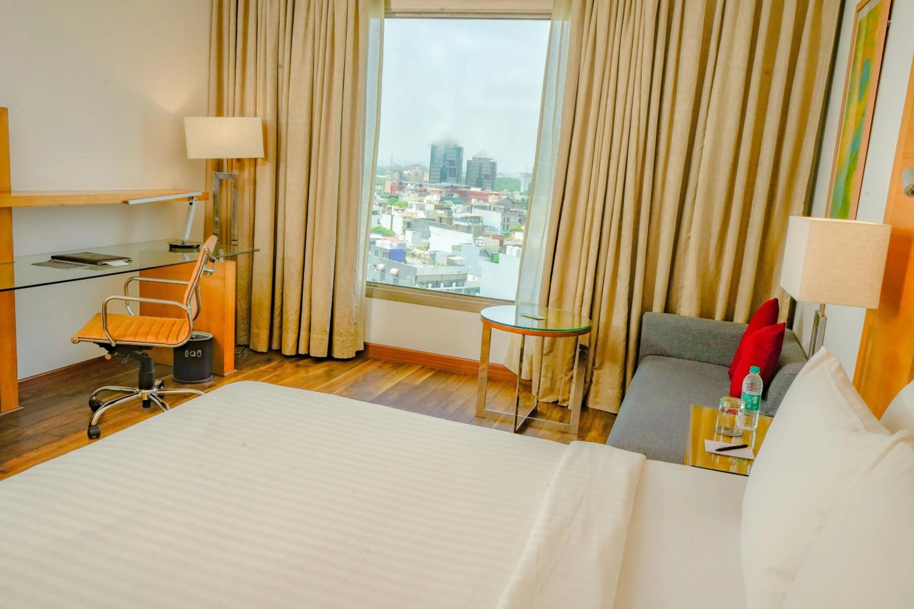 Bed in Courtyard by Marriott Gurugram Downtown