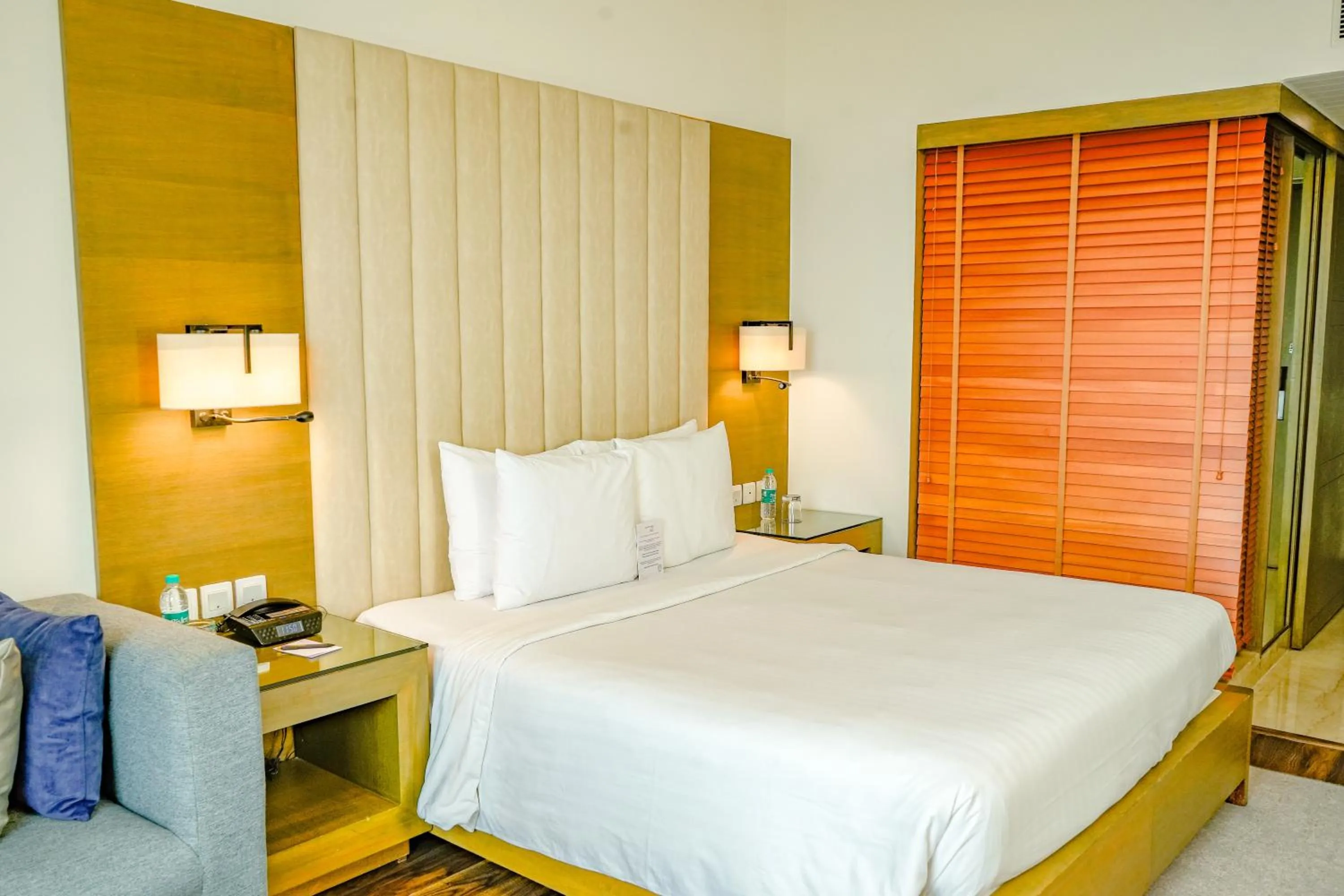 Bed in Courtyard by Marriott Gurugram Downtown
