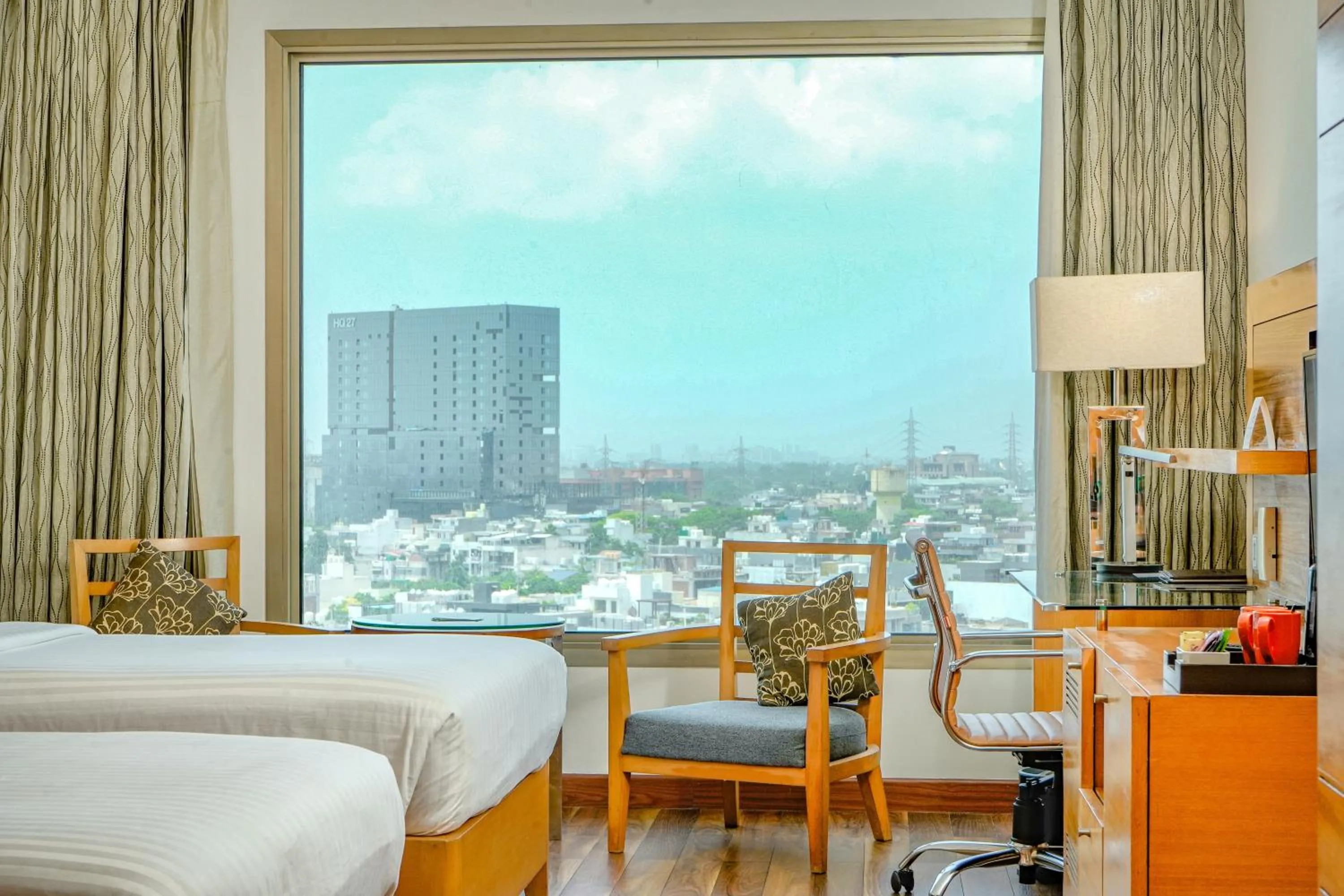 Bed in Courtyard by Marriott Gurugram Downtown