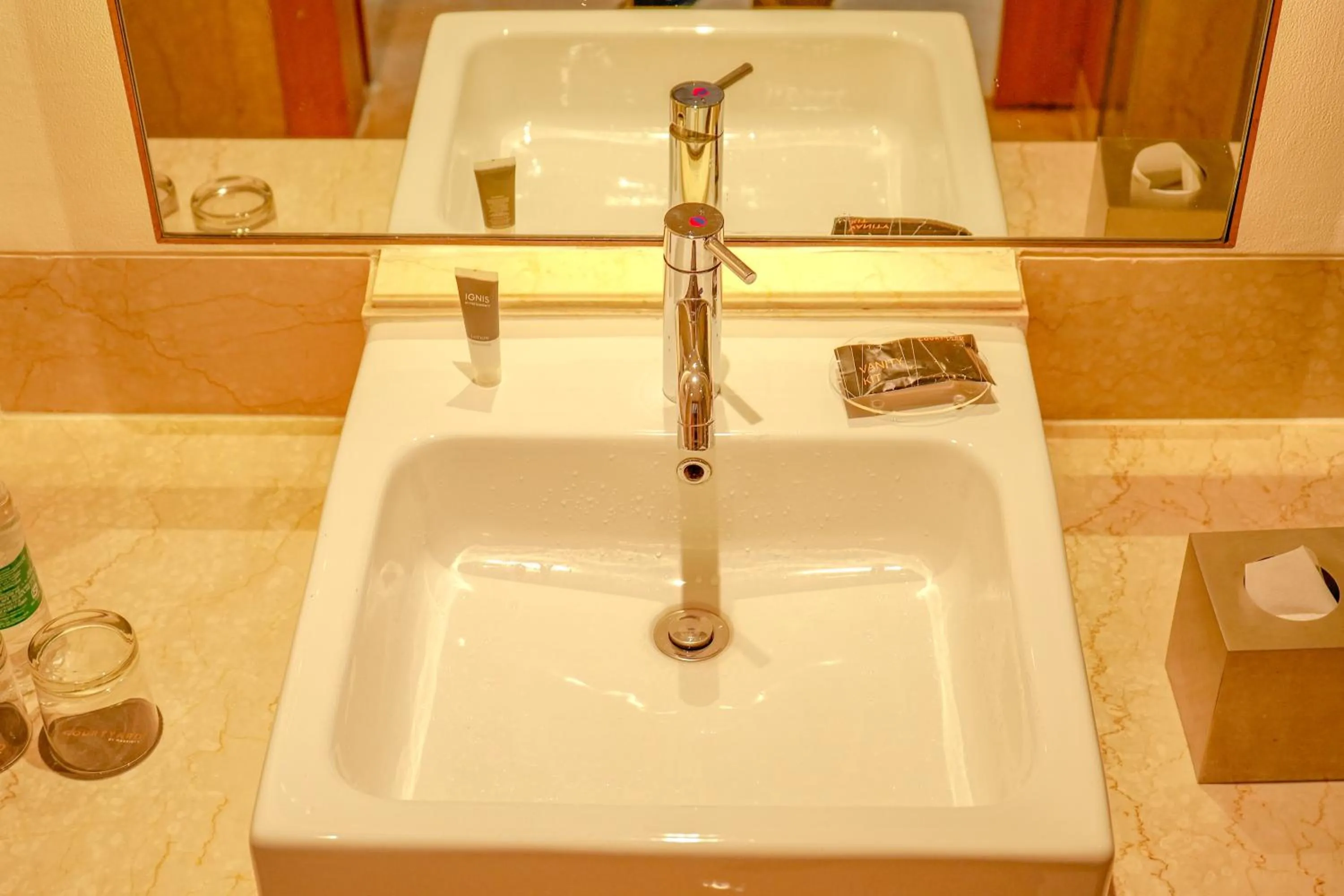 Bathroom in Courtyard by Marriott Gurugram Downtown