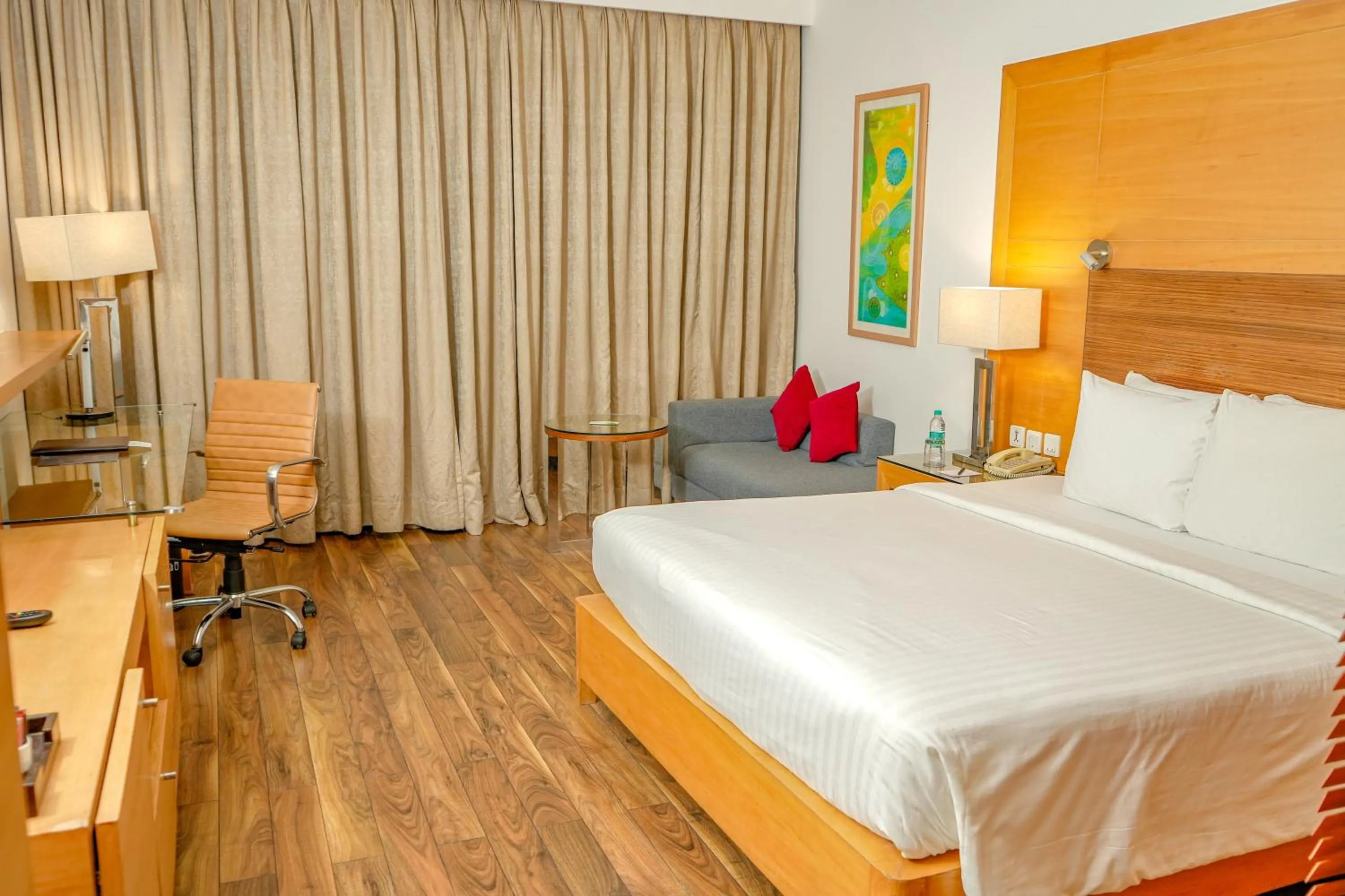 Bed in Courtyard by Marriott Gurugram Downtown