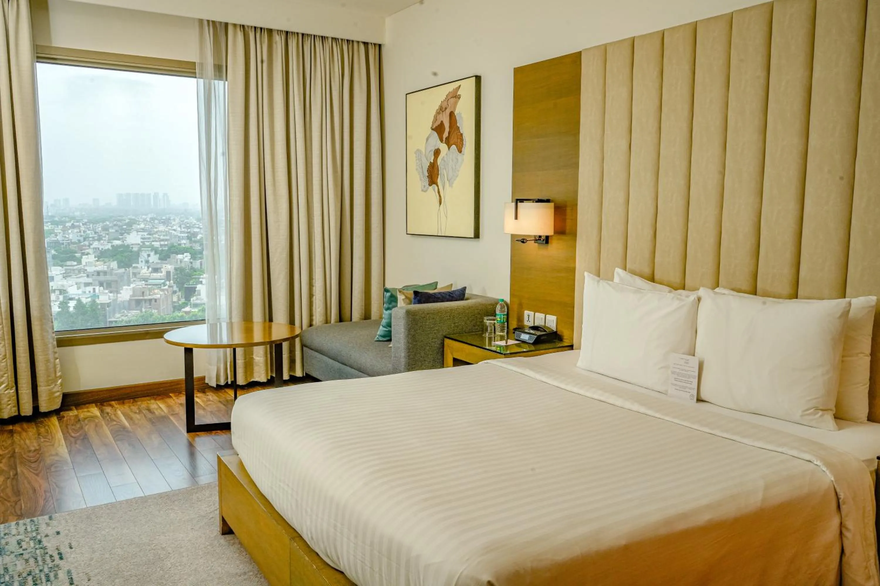 Bed in Courtyard by Marriott Gurugram Downtown