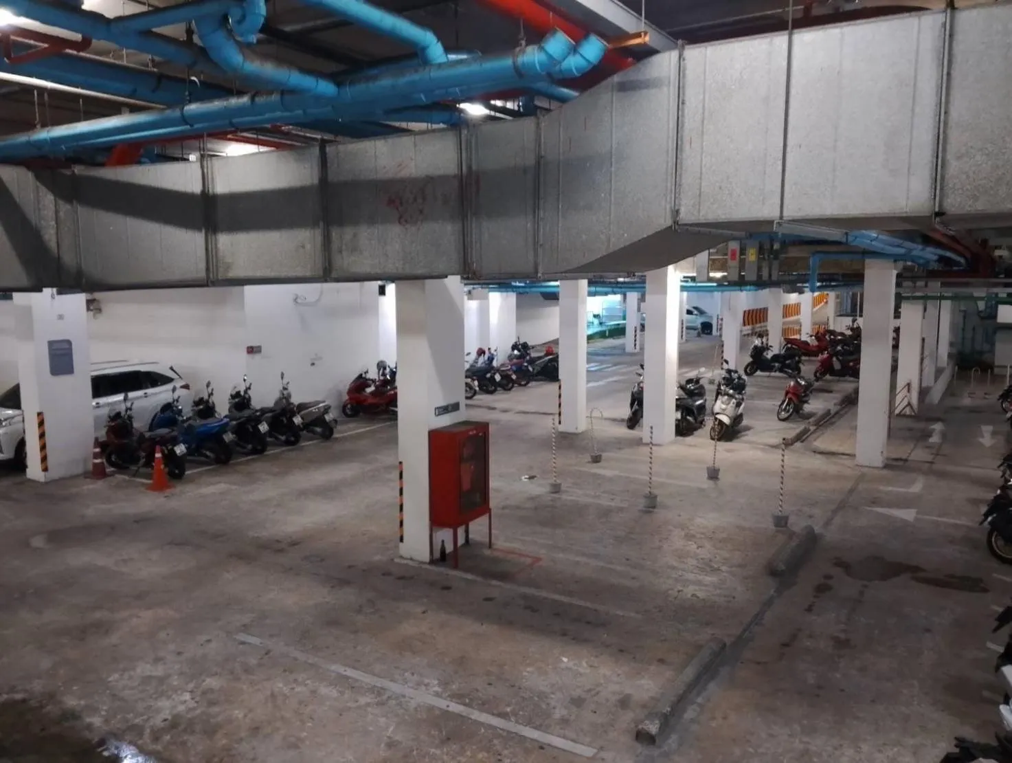 Parking in The Kee Resort & Spa