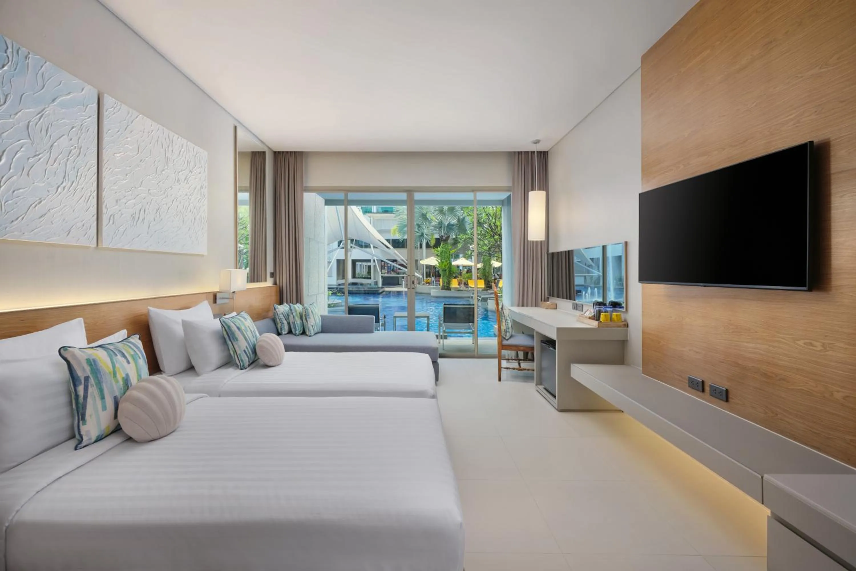 Bed in The Kee Resort & Spa