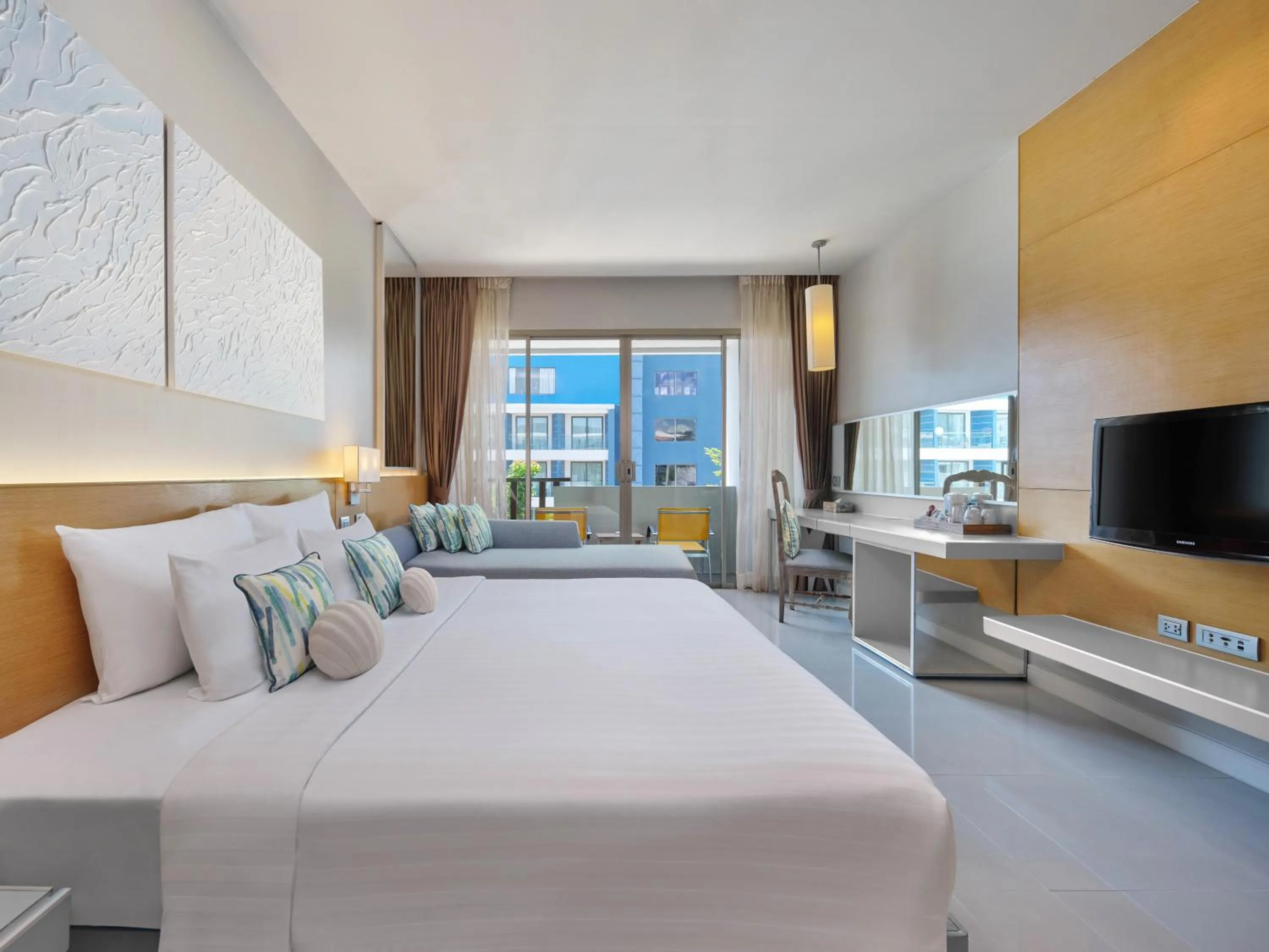 View (from property/room), Bed in The Kee Resort & Spa