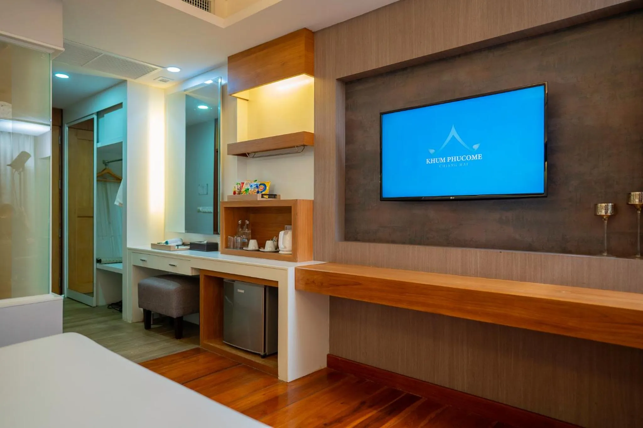 TV and multimedia, Bed in Khum Phucome Hotel -SHA Extra Plus