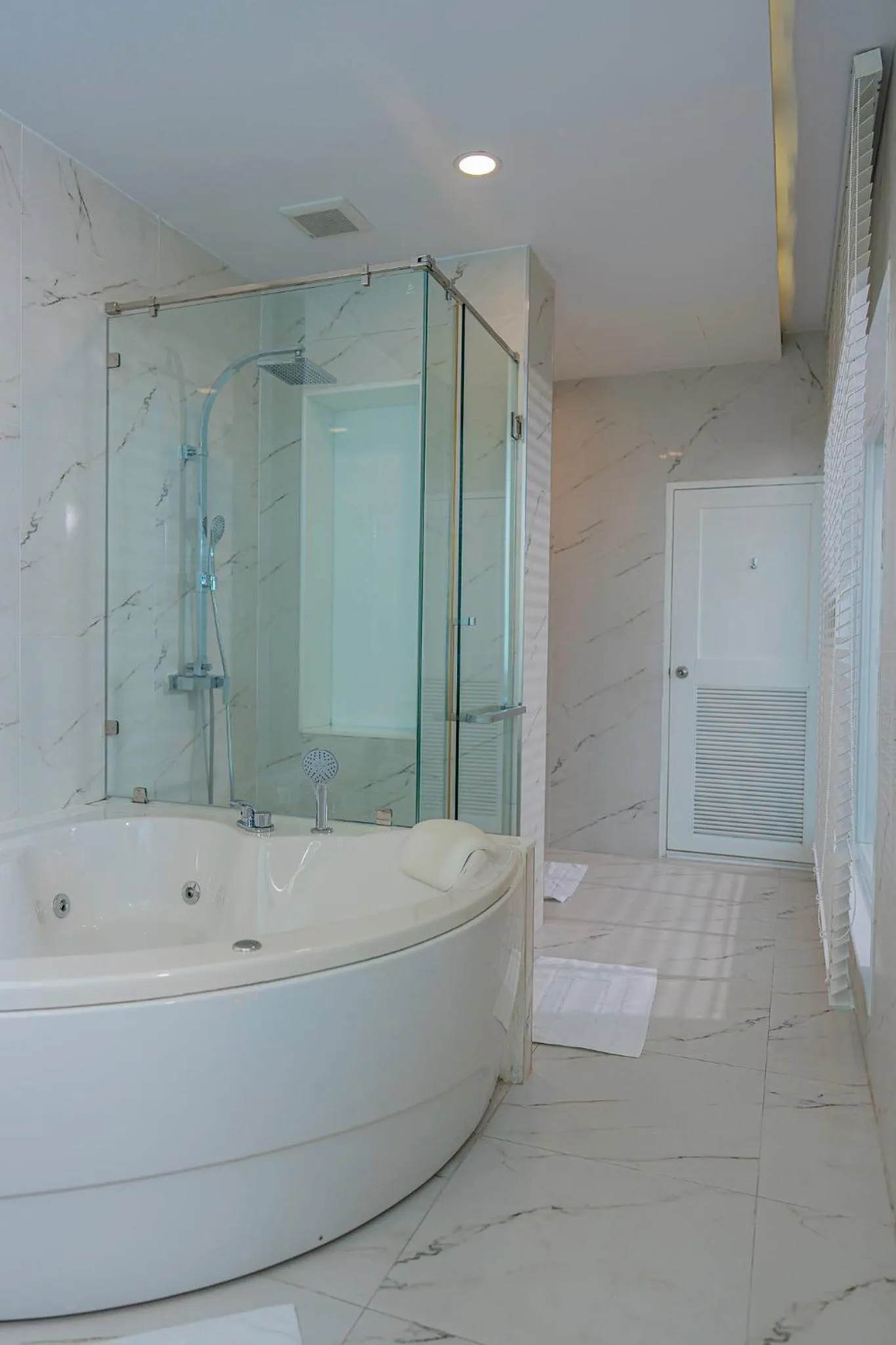 Bathroom in Khum Phucome Hotel -SHA Extra Plus
