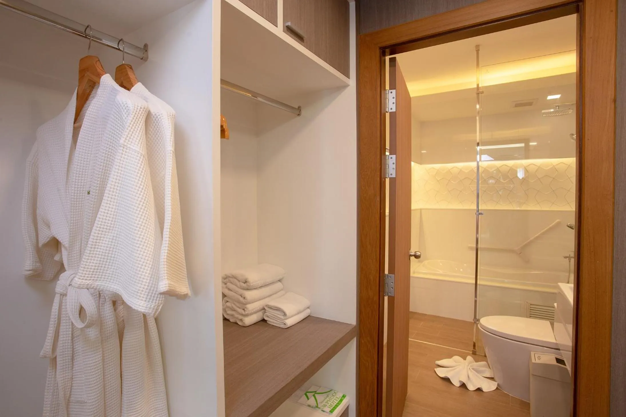 Shower in Khum Phucome Hotel -SHA Extra Plus