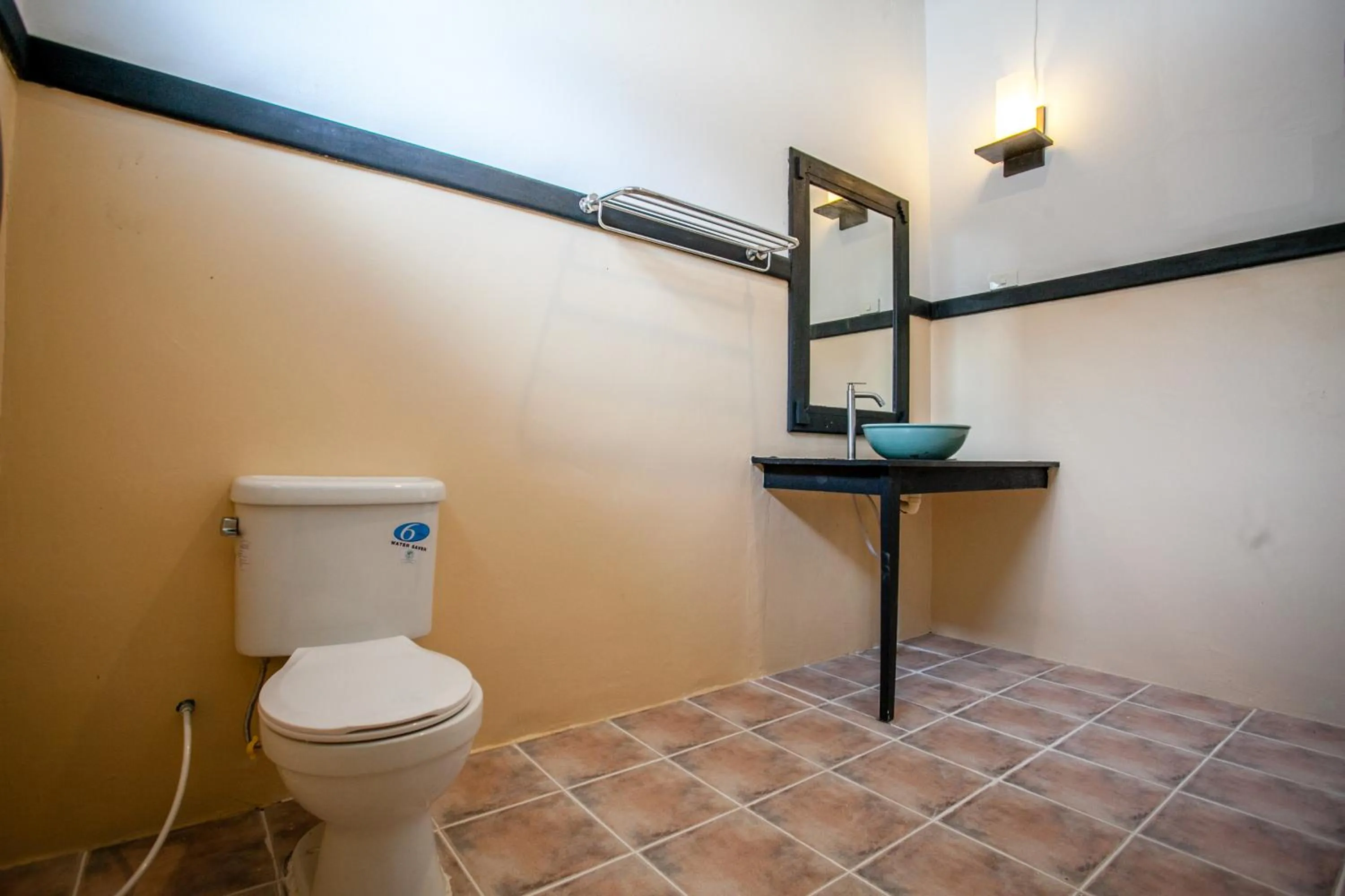 Toilet in Phitharom PP Resort