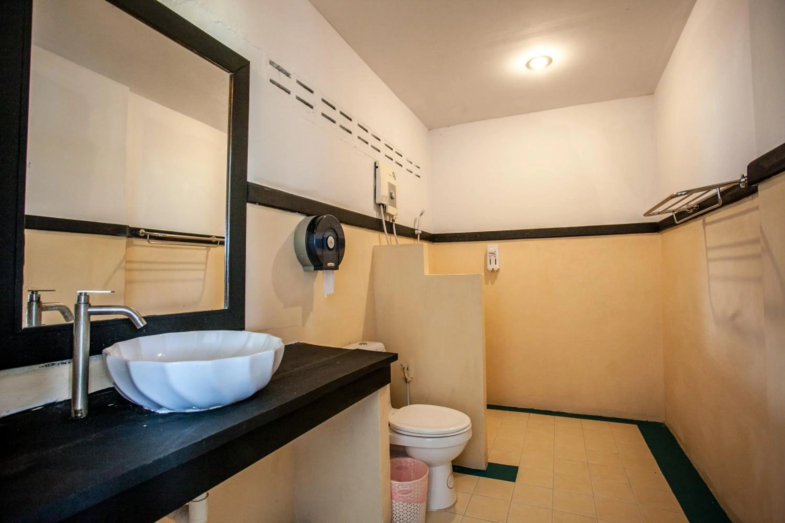 Bathroom in Phitharom PP Resort