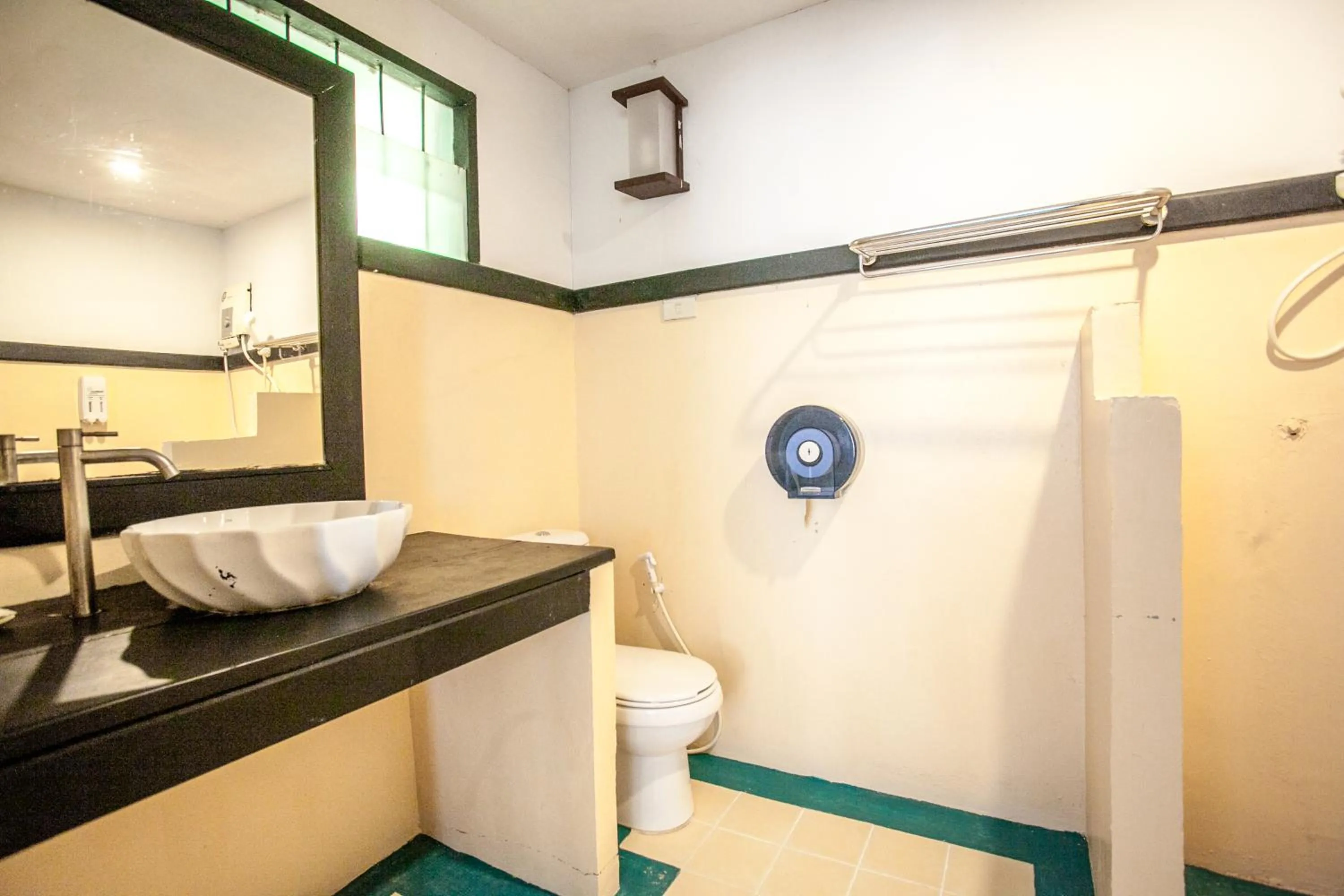 Bathroom in Phitharom PP Resort