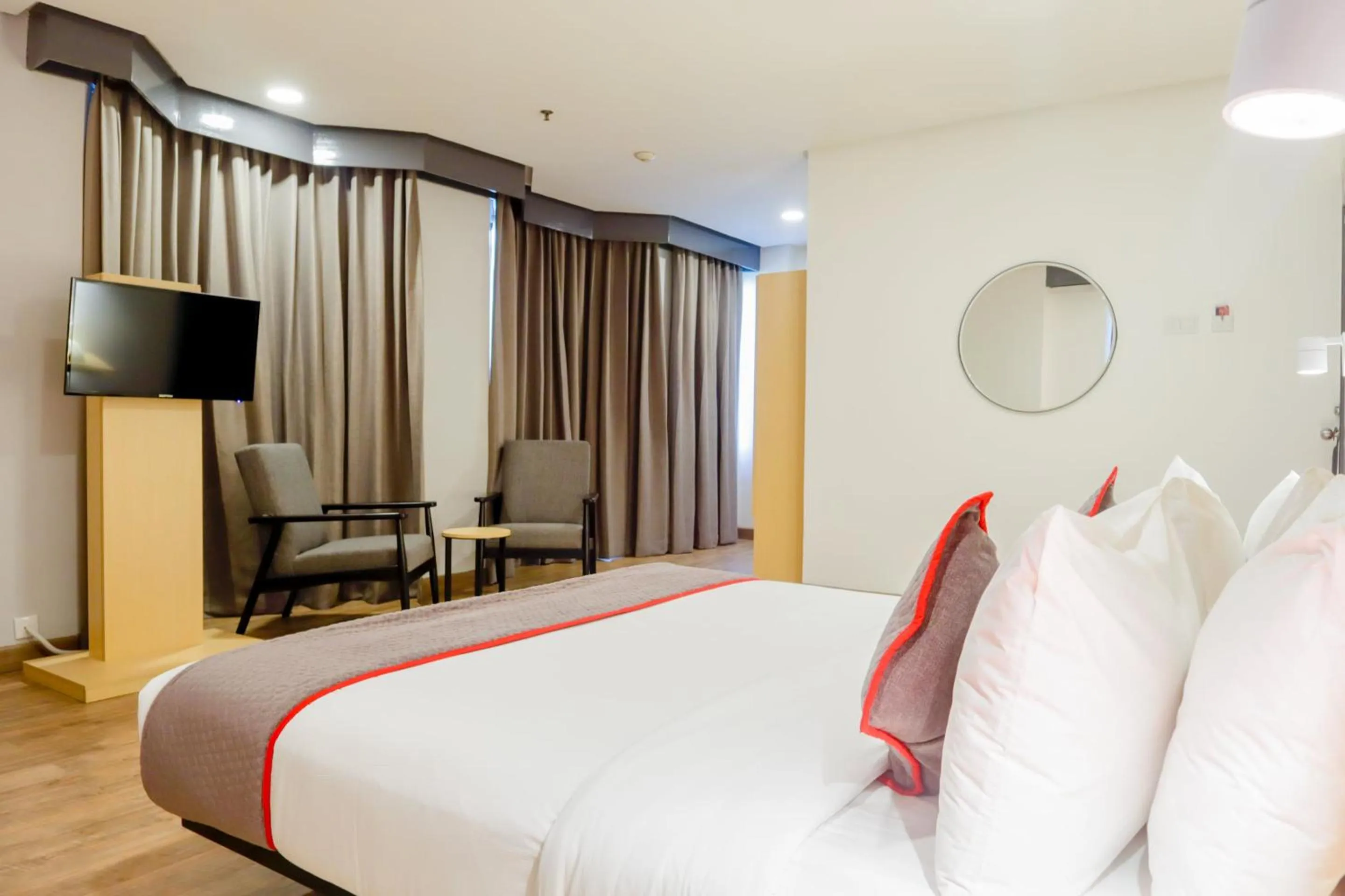 Bedroom, Bed in Super OYO Townhouse 1 Hotel Salemba