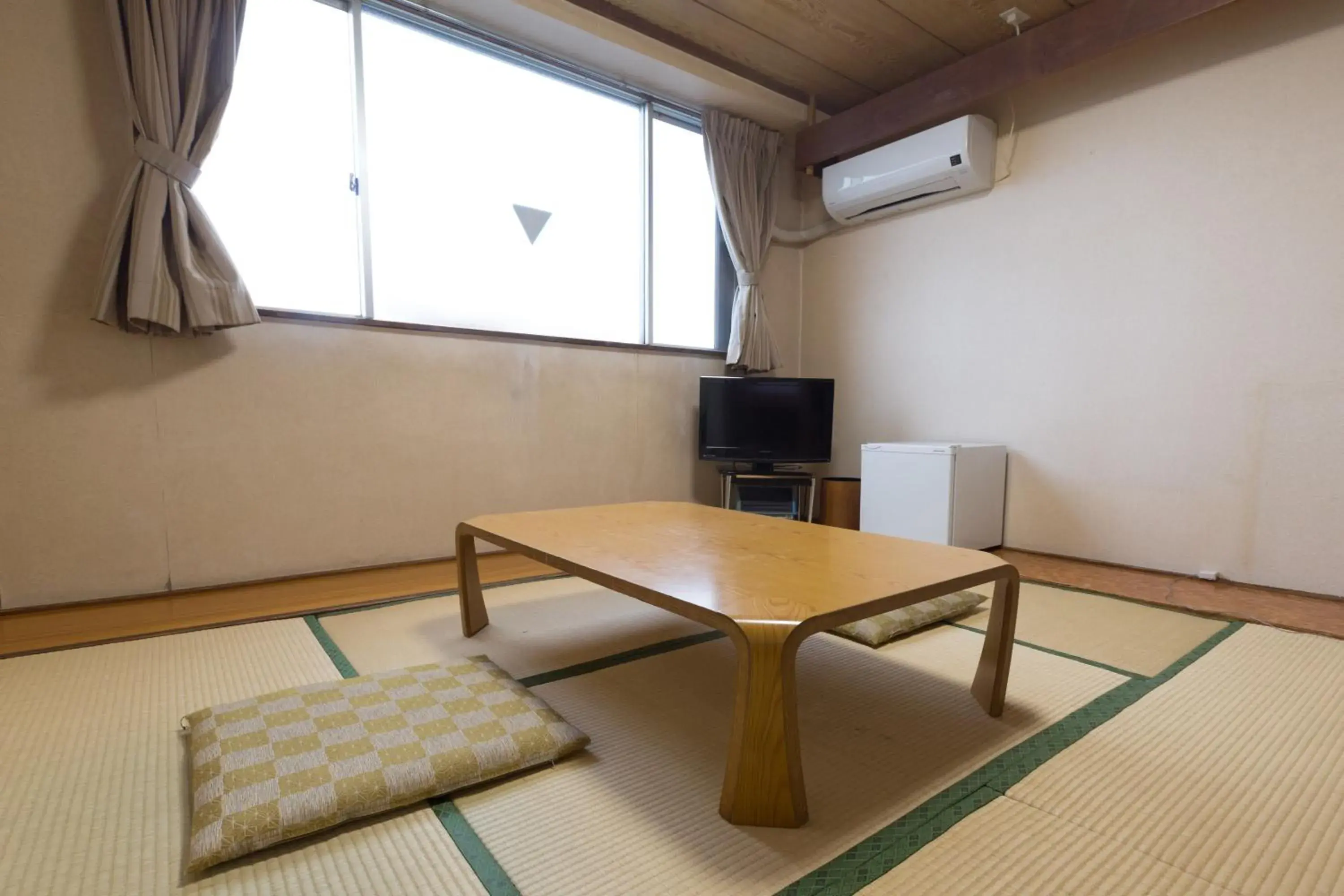 Economy Japanese-Style Room - single occupancy - Non-Smoking in Suimeiso Economy Japanese-Style Room - single occupancy - Non-Smoking in Suimeiso