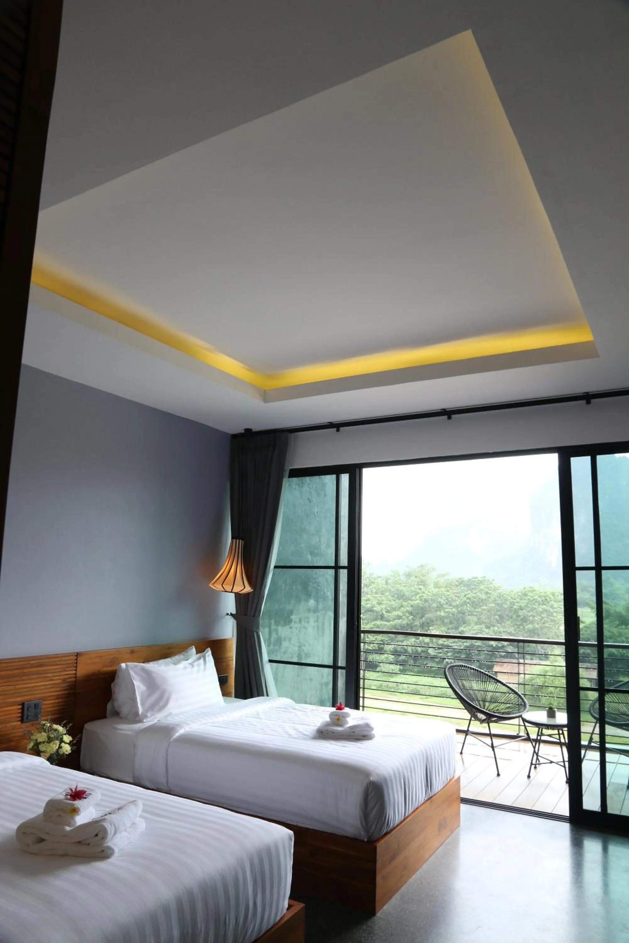 Shower, Bed in Inthira Vangvieng