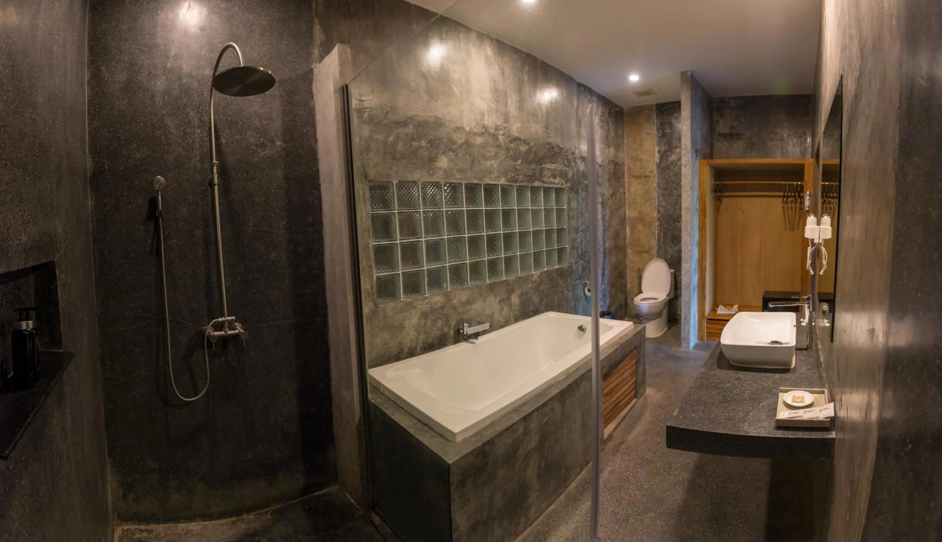 Bathroom in Inthira Vangvieng