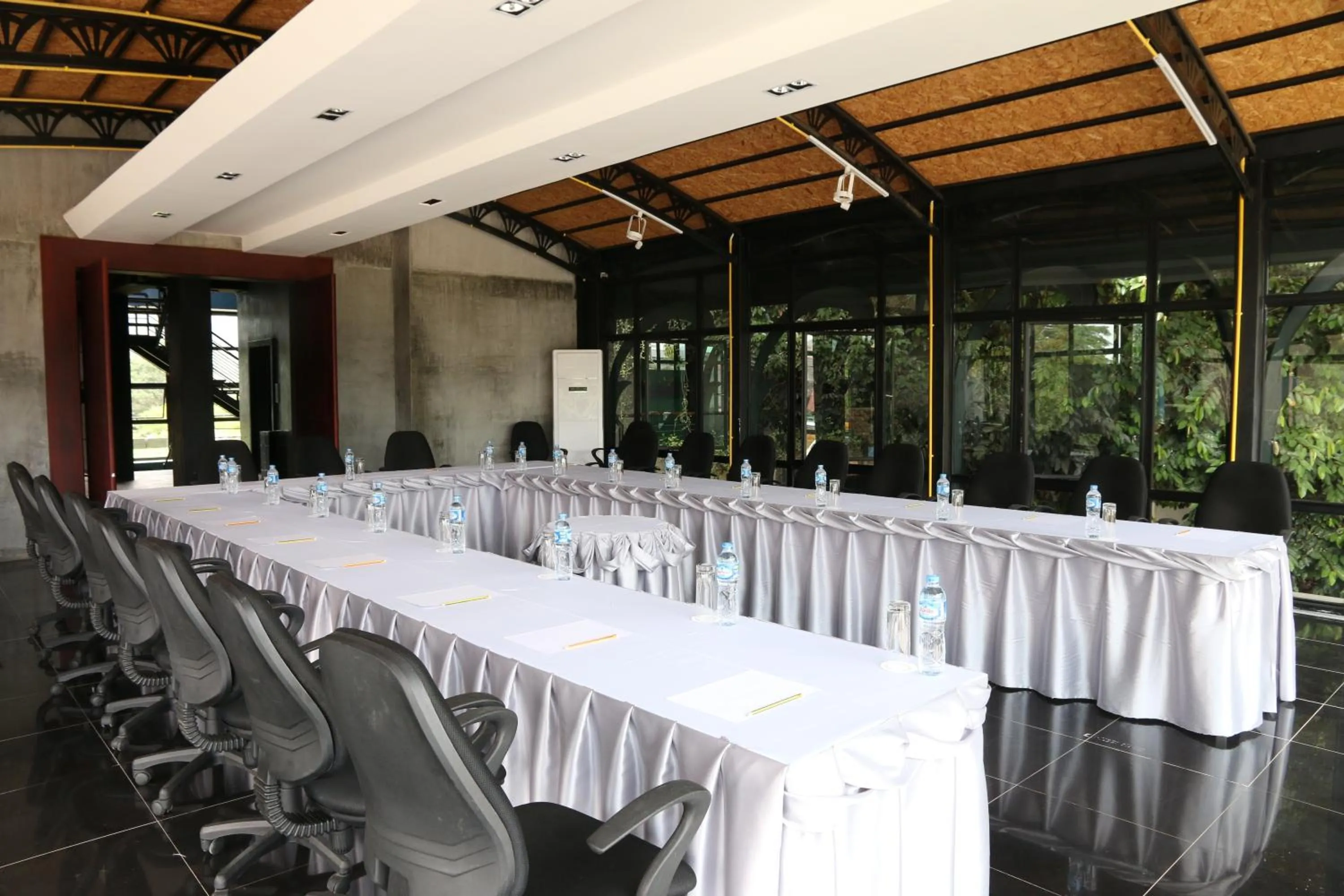 Meeting/conference room in Inthira Vangvieng