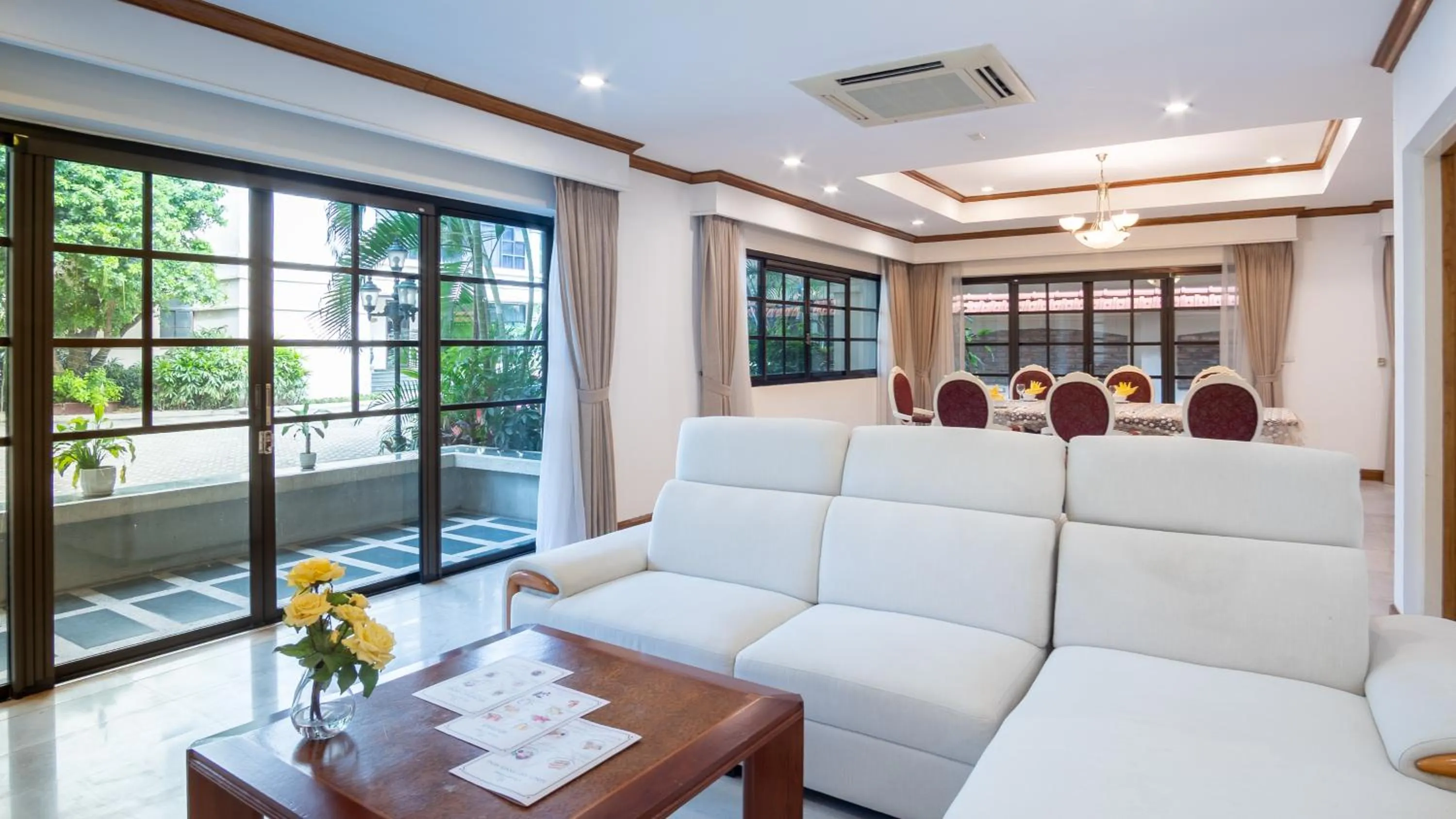 Living room in Oriental Palace Apartments Hanoi