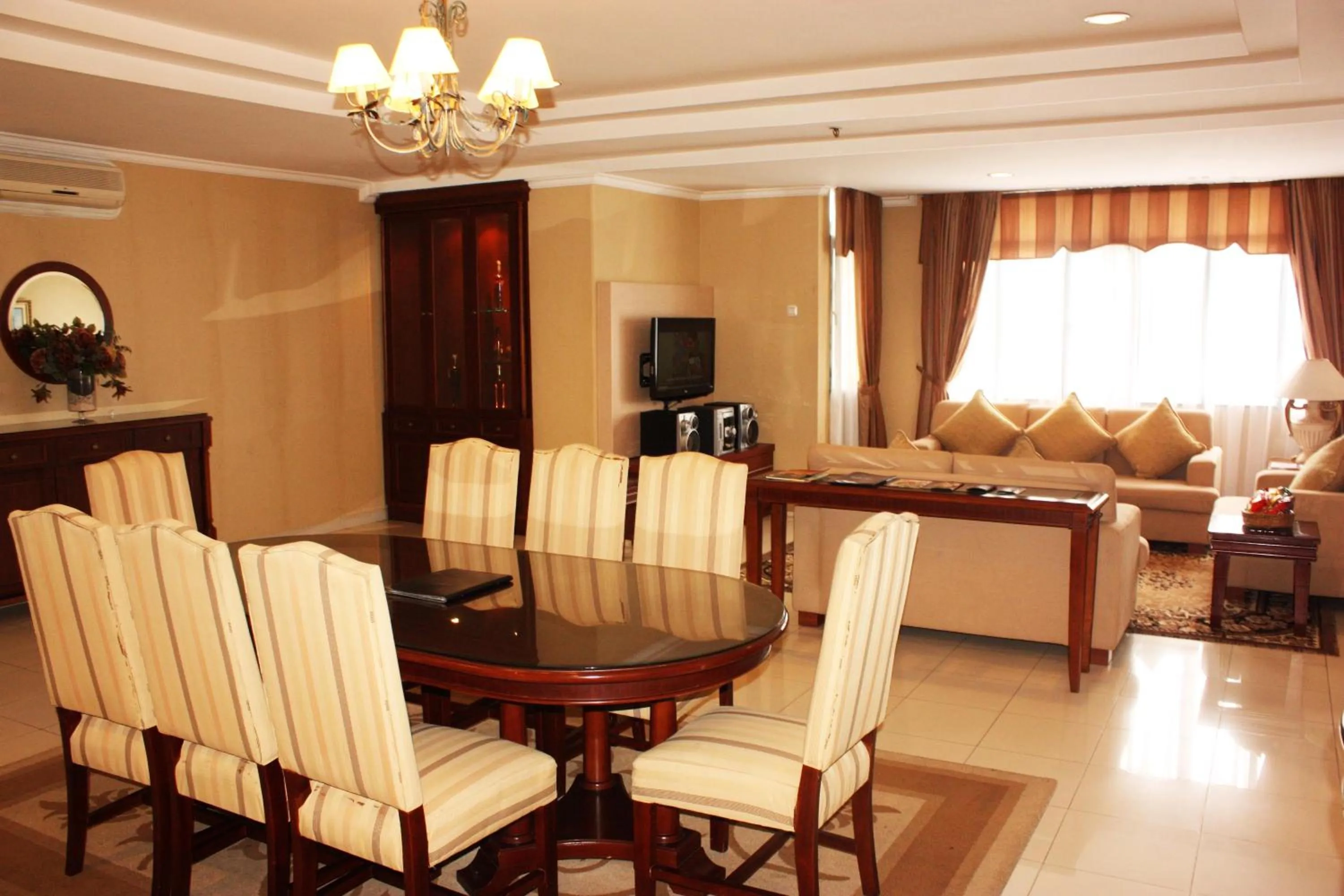Living room in Travellers Suites Serviced Apartments