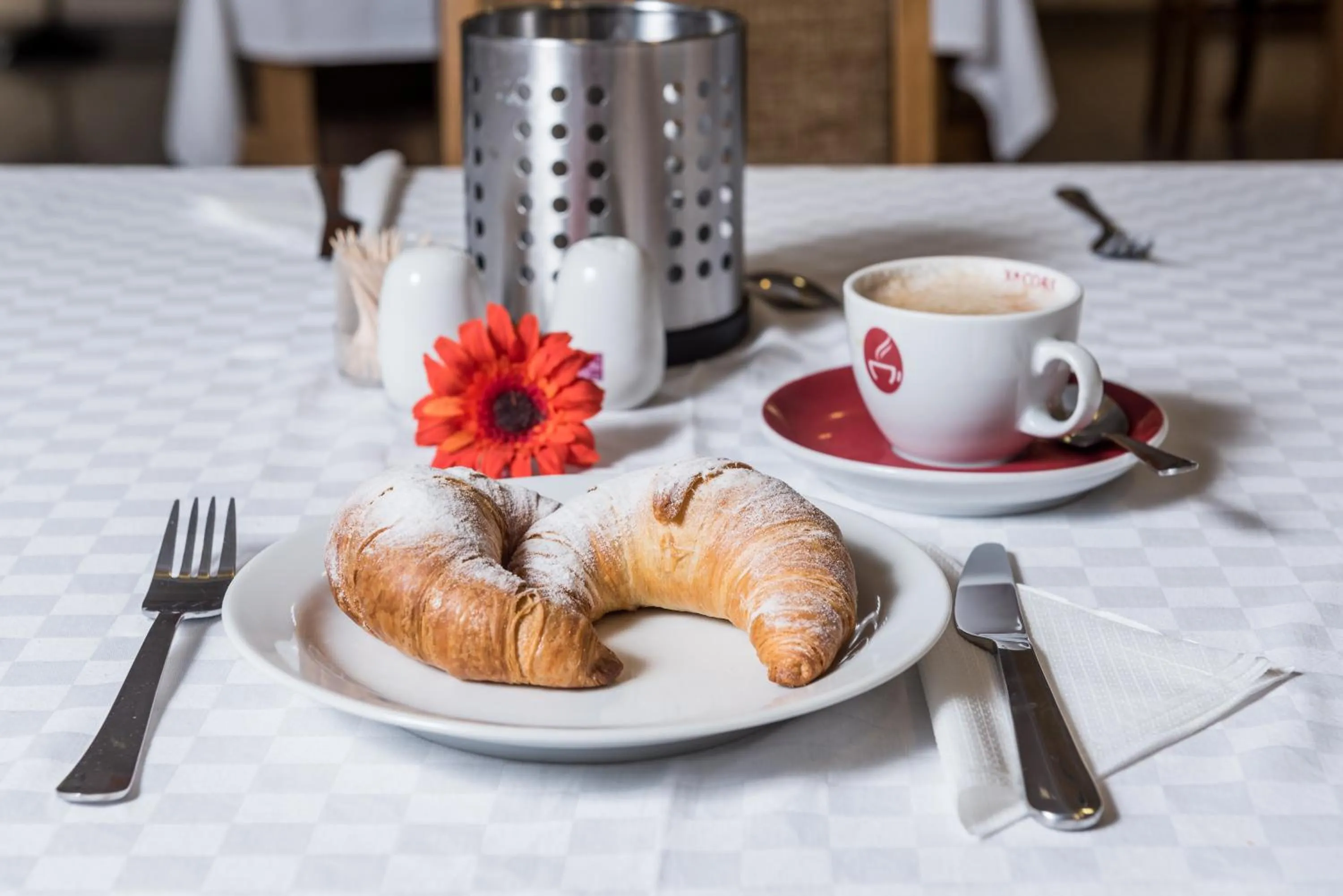 Continental breakfast in Hotel Breitenlee