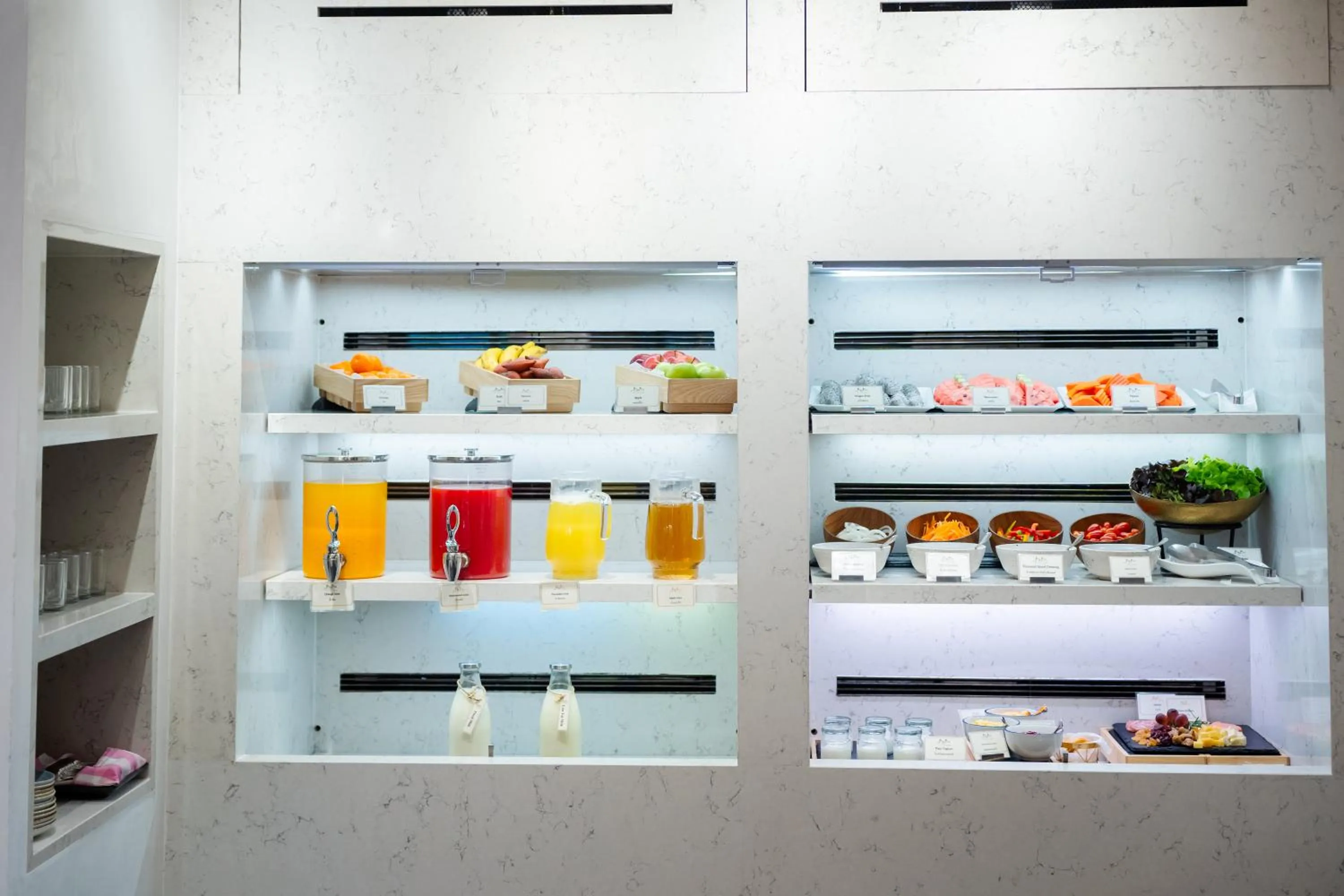 Restaurant/places to eat in Baba Beach Club Hua Hin Luxury Pool Villa by Sri panwa