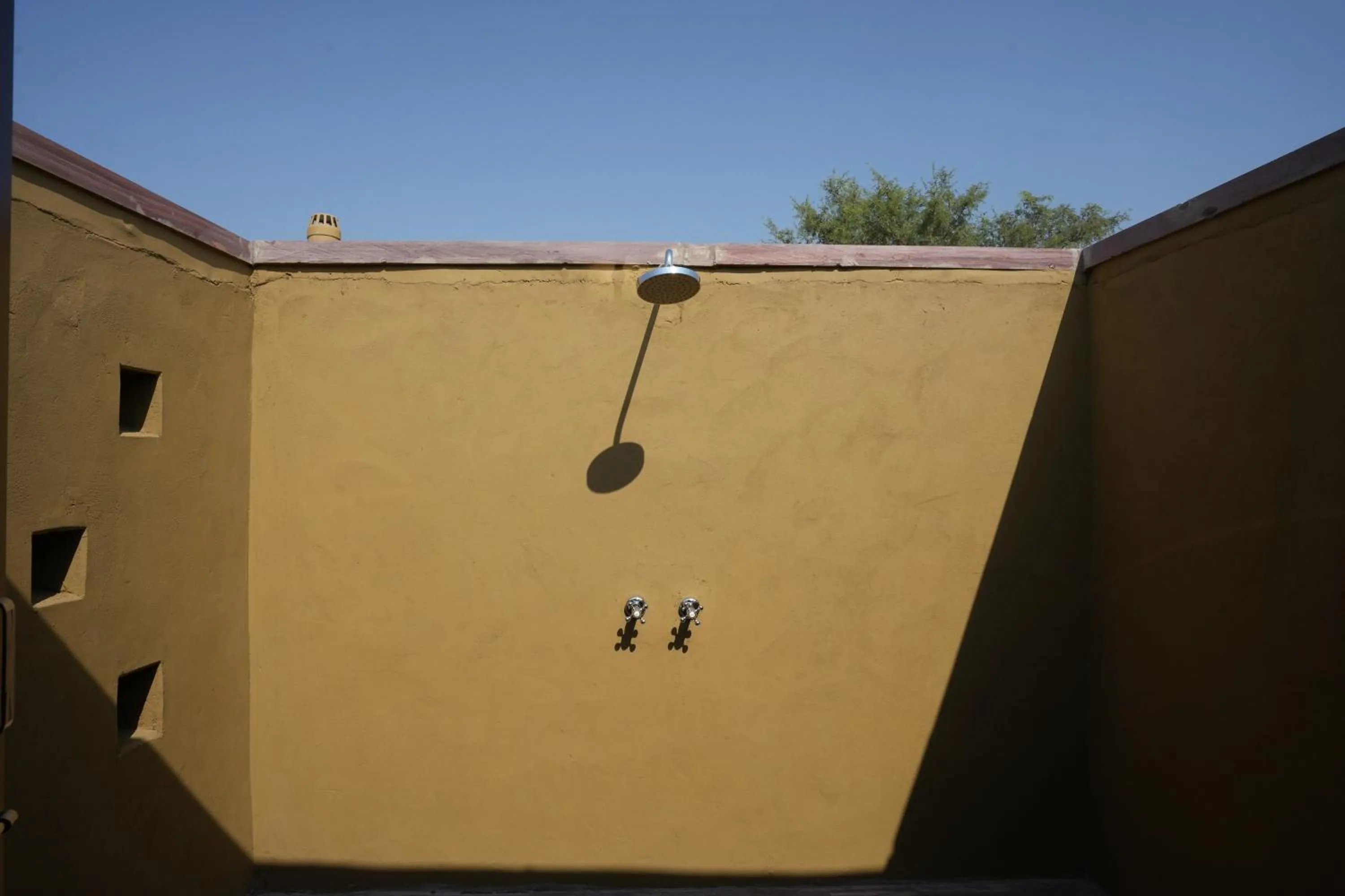 Open Air Bath in Dhora Desert Resort And Spa