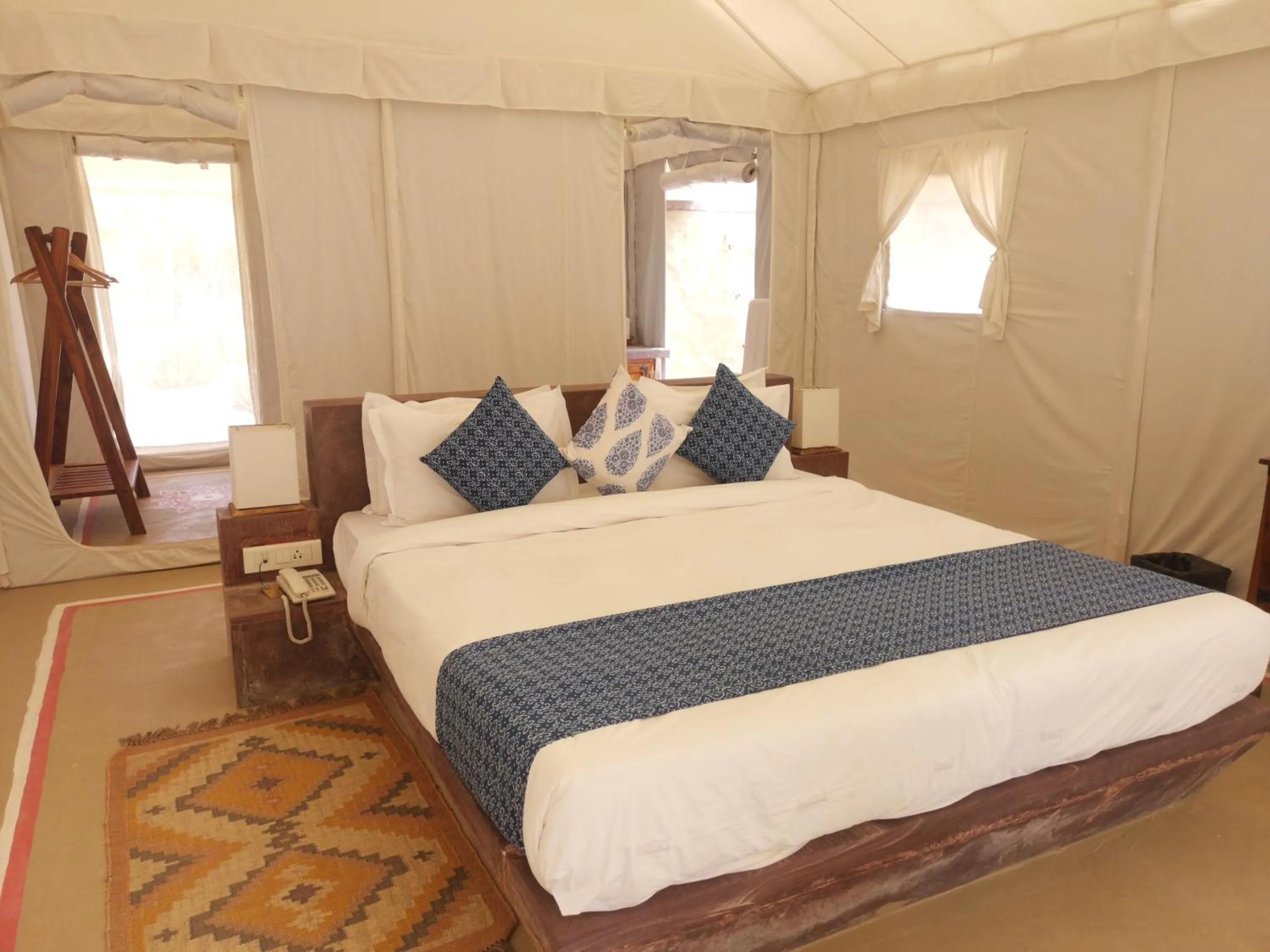 Bed in Dhora Desert Resort And Spa
