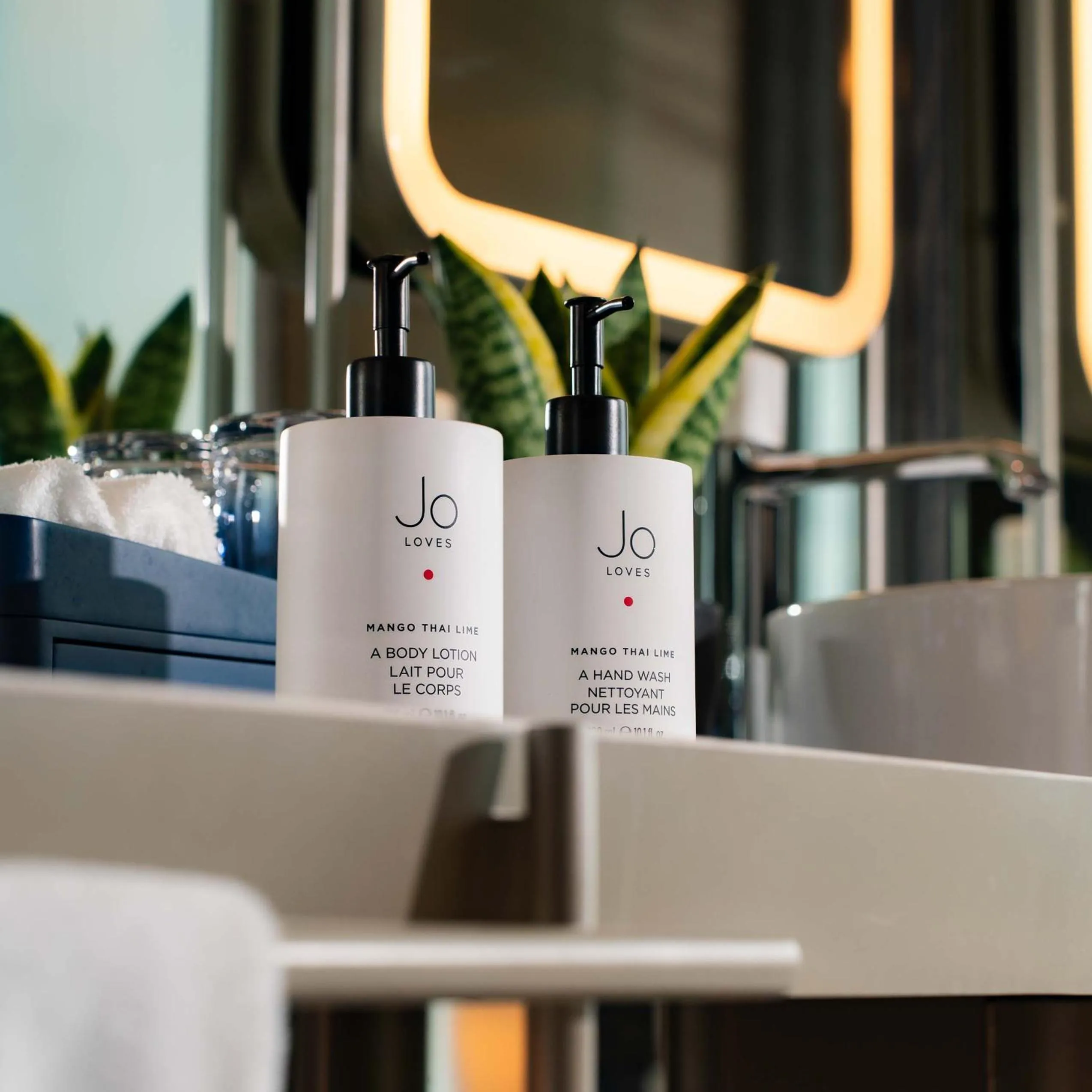 Bathroom in Pan Pacific Orchard