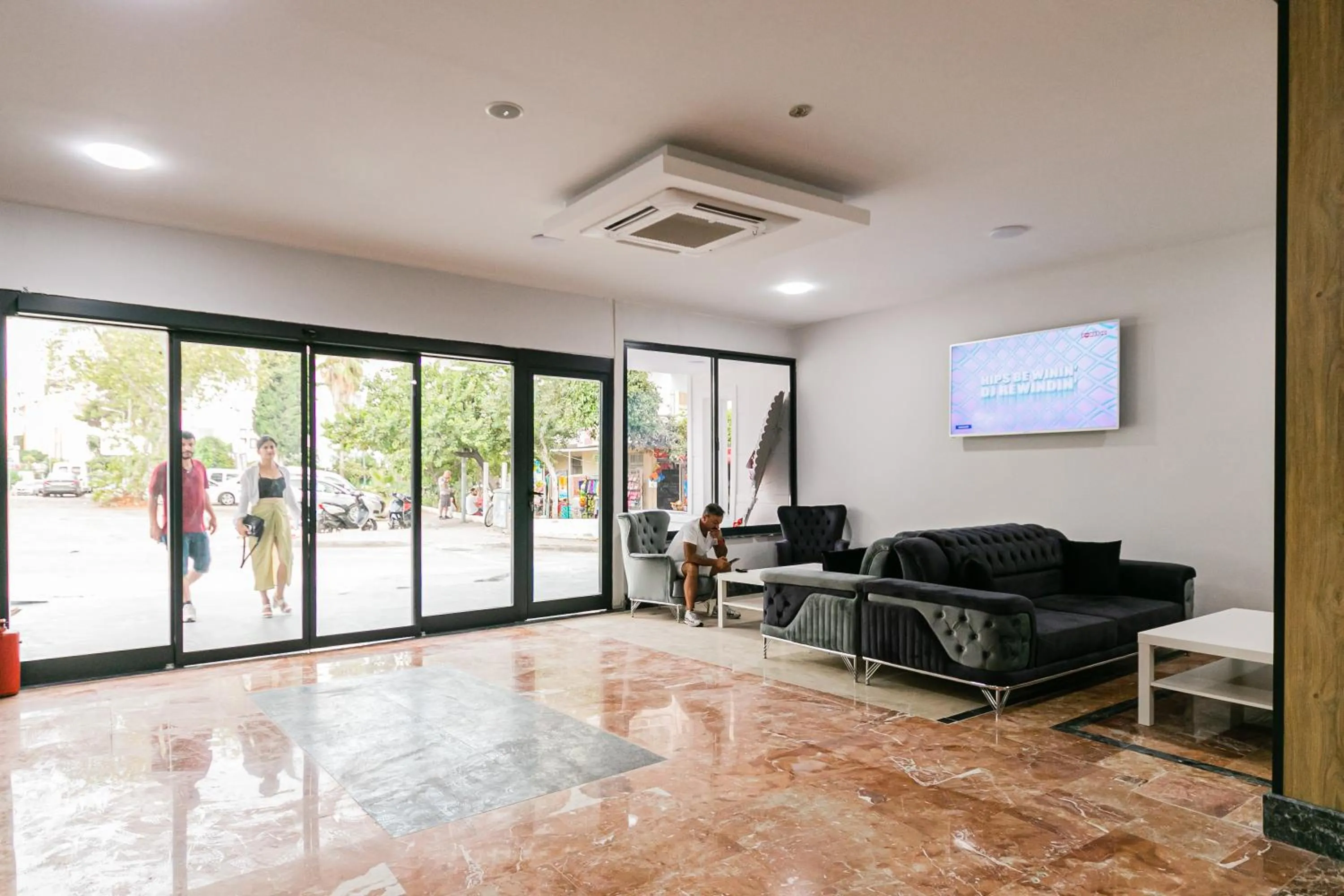 TV and multimedia in Lara World Hotel