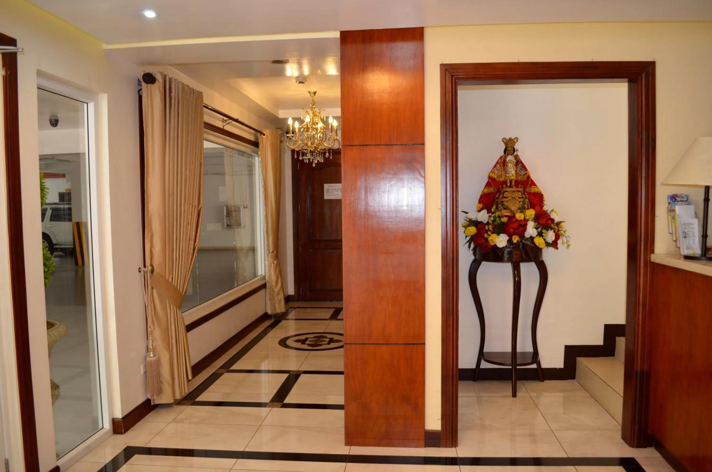 Lobby or reception in Grand Isabella Residences