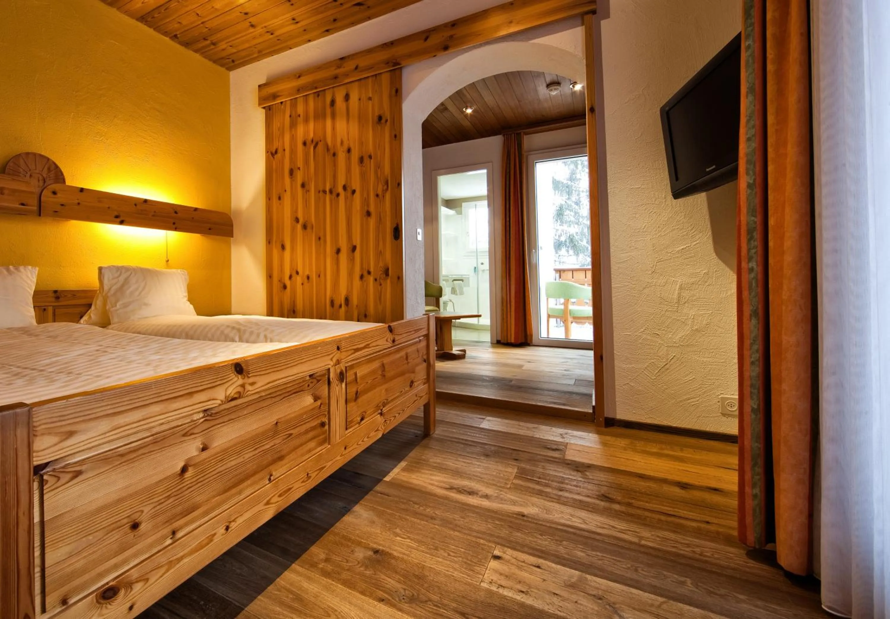 Bedroom, Bed in Hotel Astoria