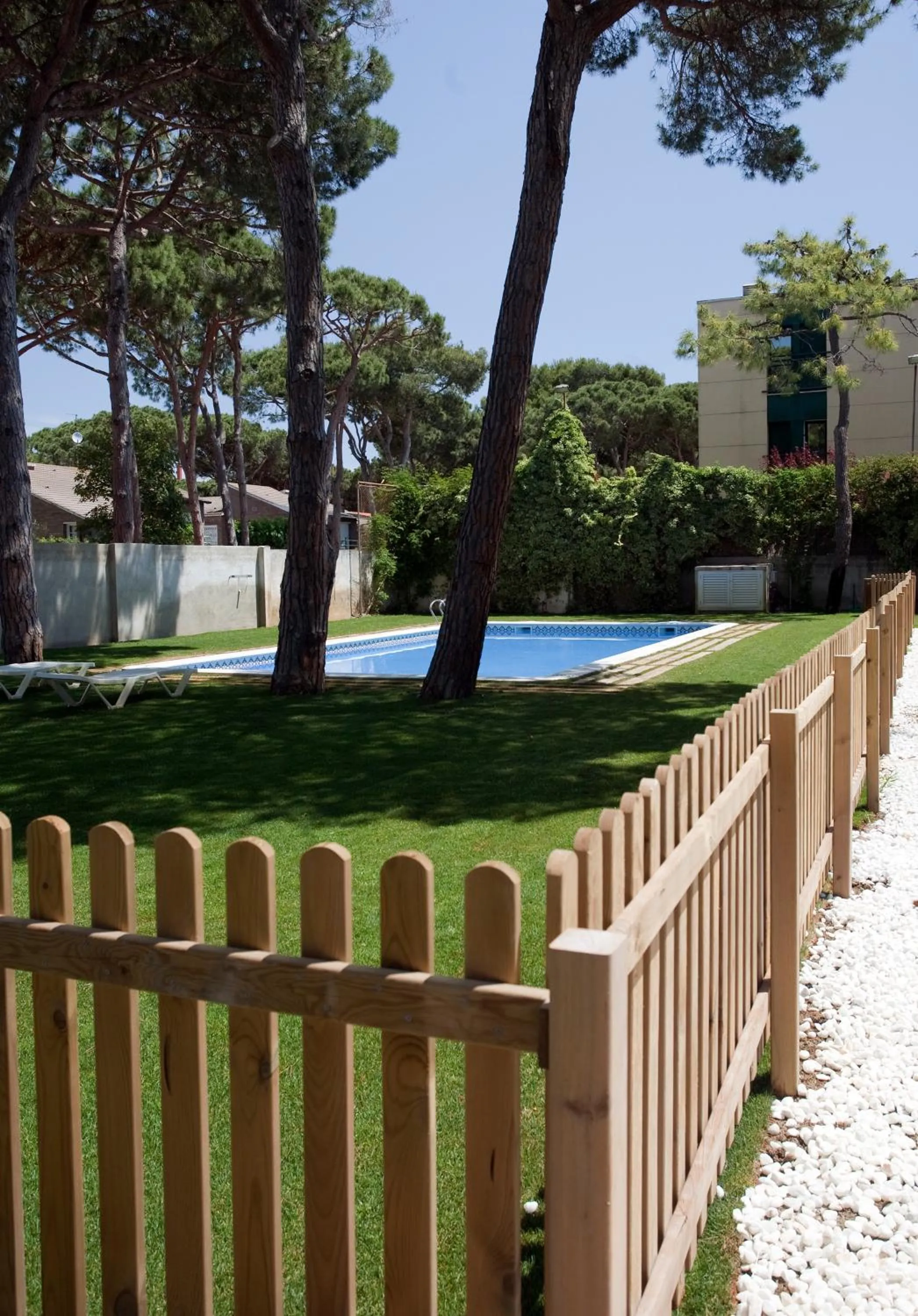 Swimming pool in SG Marina 54 Apartments