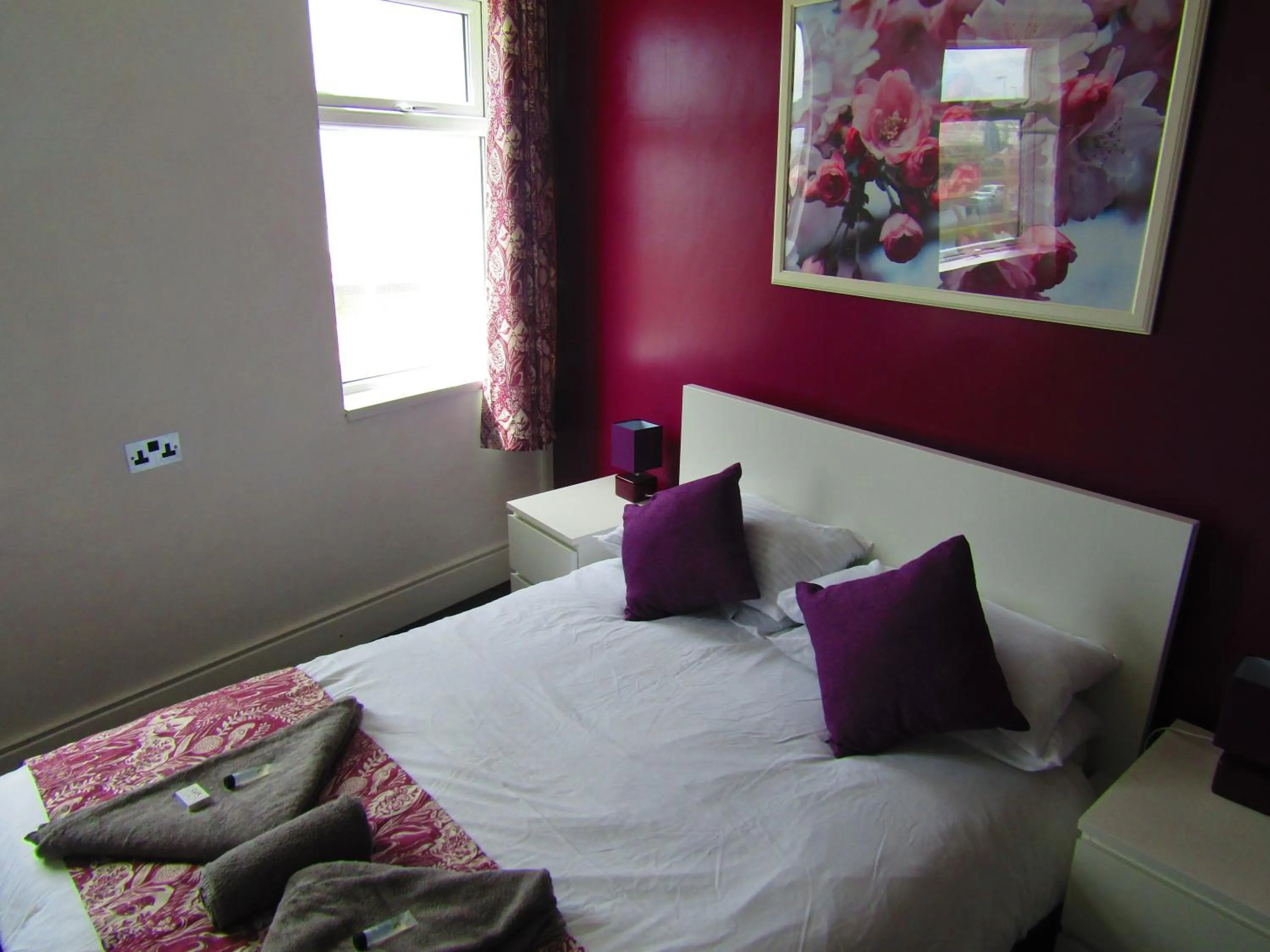 Bedroom, Bed in Alderley Hotel Blackpool