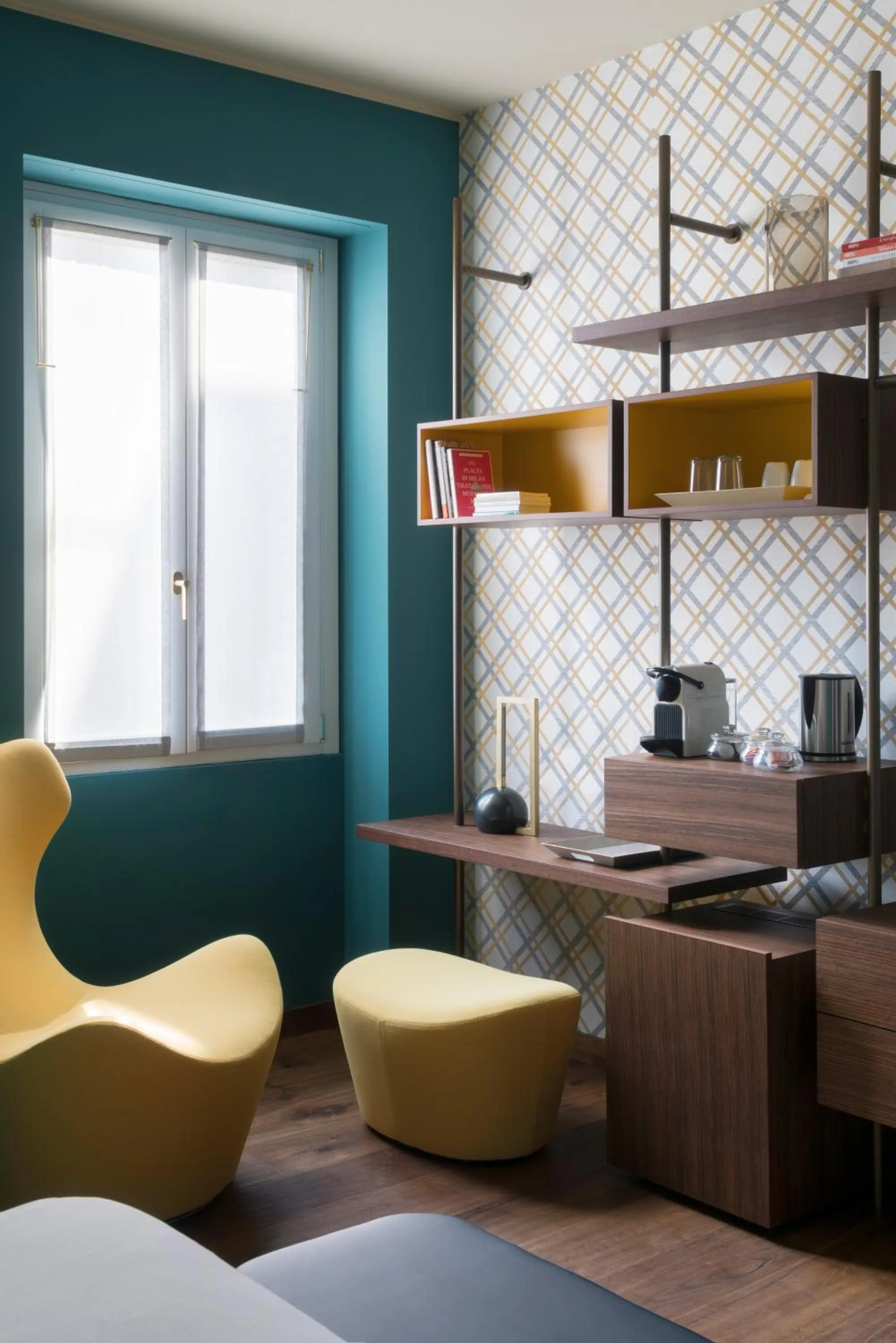 Seating area in Castello Sforzesco Suites by Brera Apartments