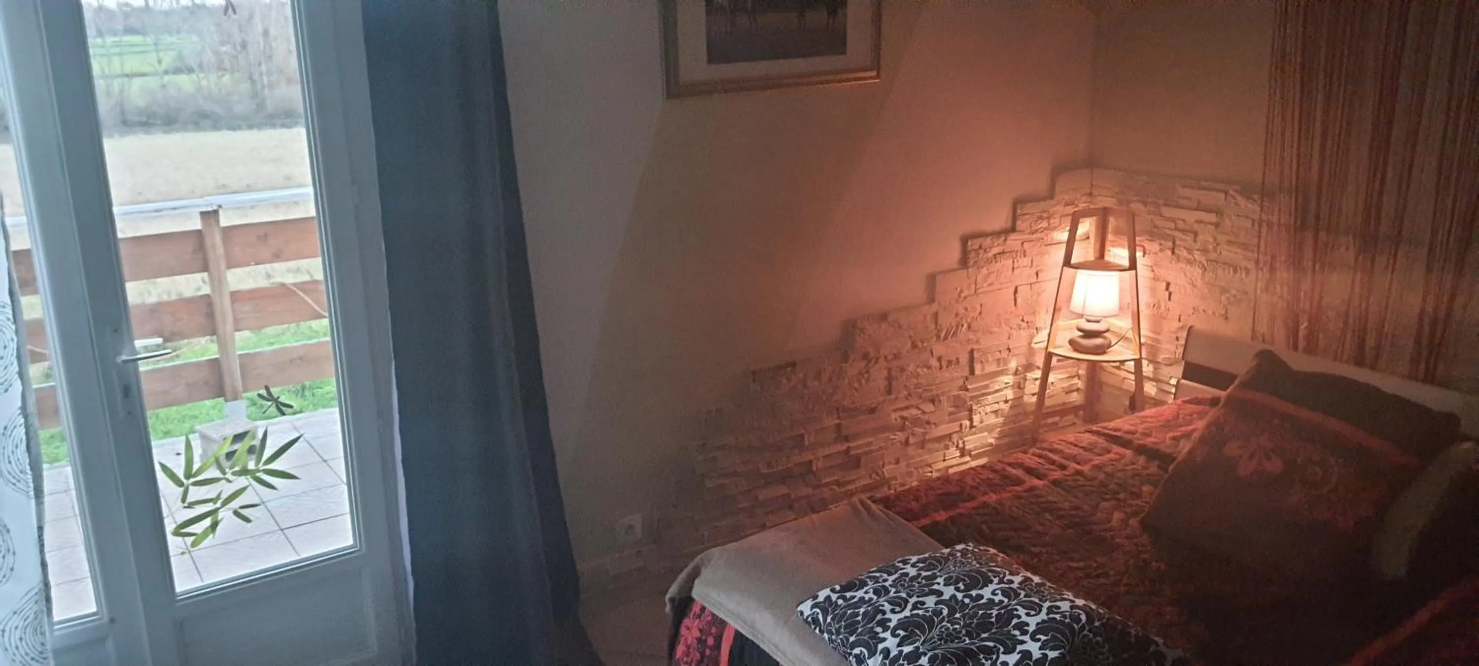 Bed in B&B Chambre Chante Cristal