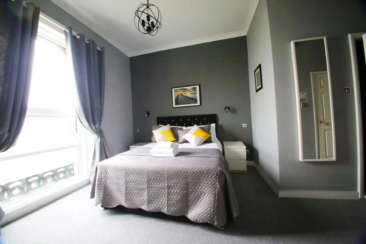 Bed in The Lansdowne