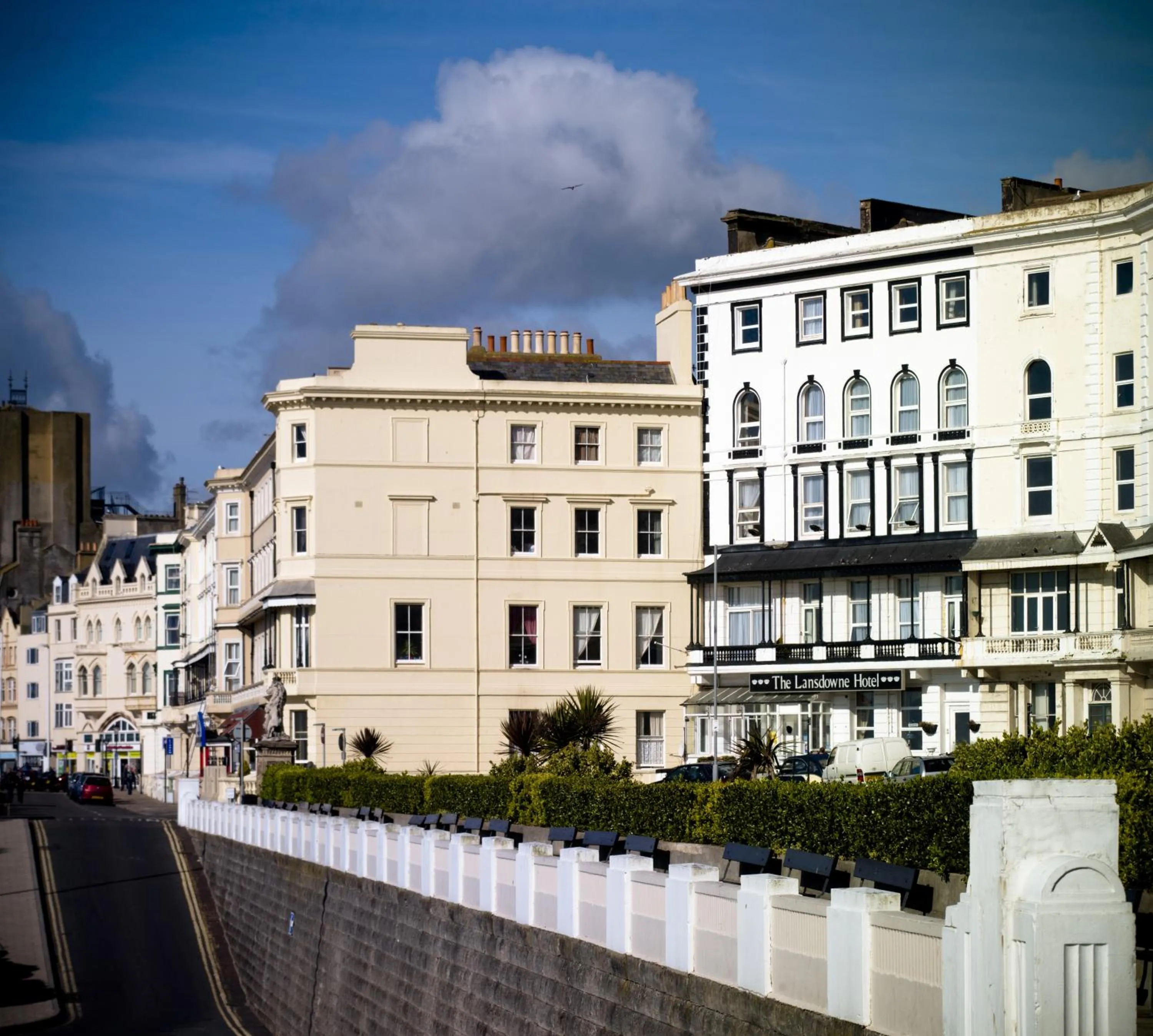 Facade/entrance in The Lansdowne