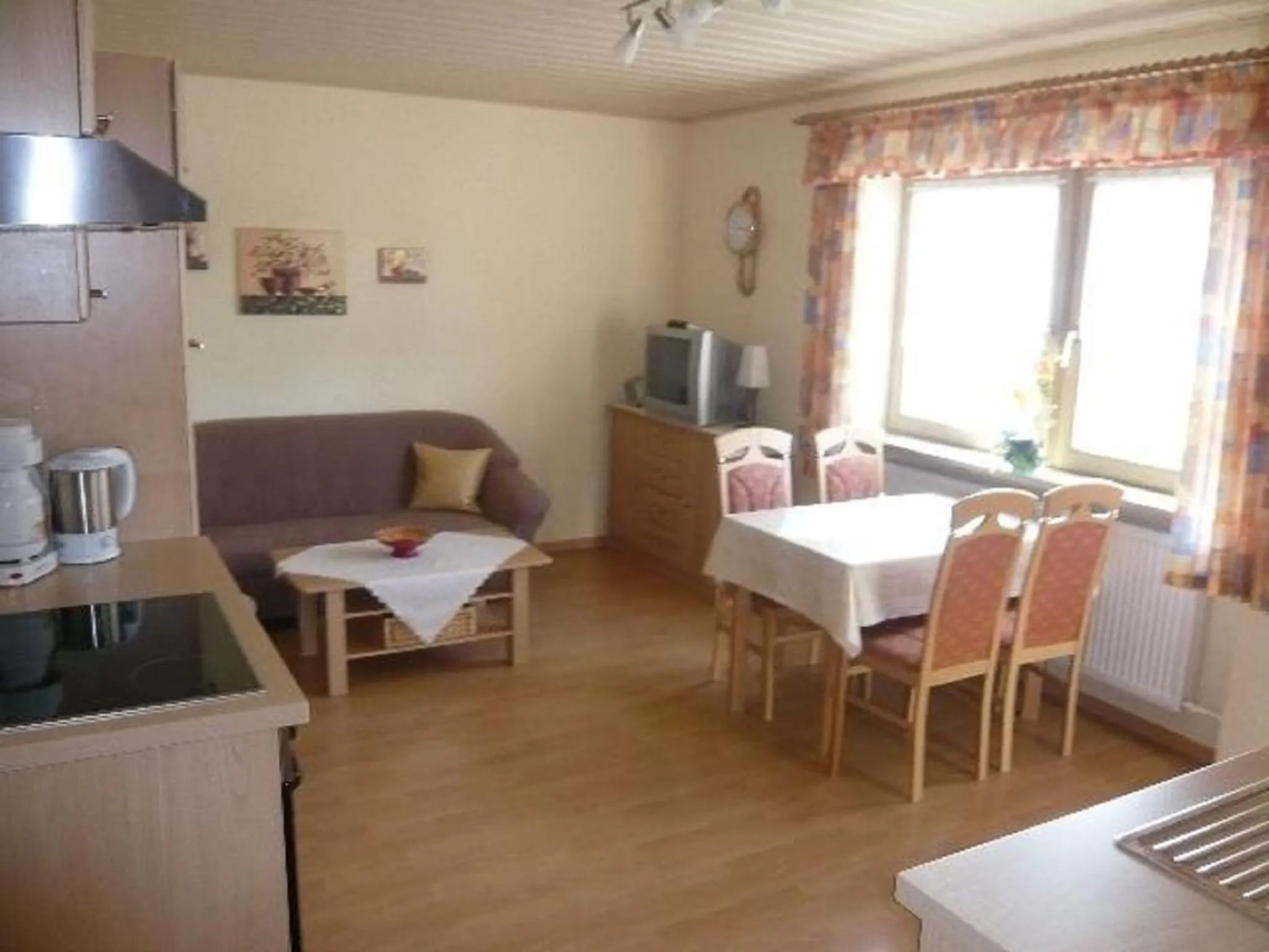 Kitchen or kitchenette in Gastehaus Helga